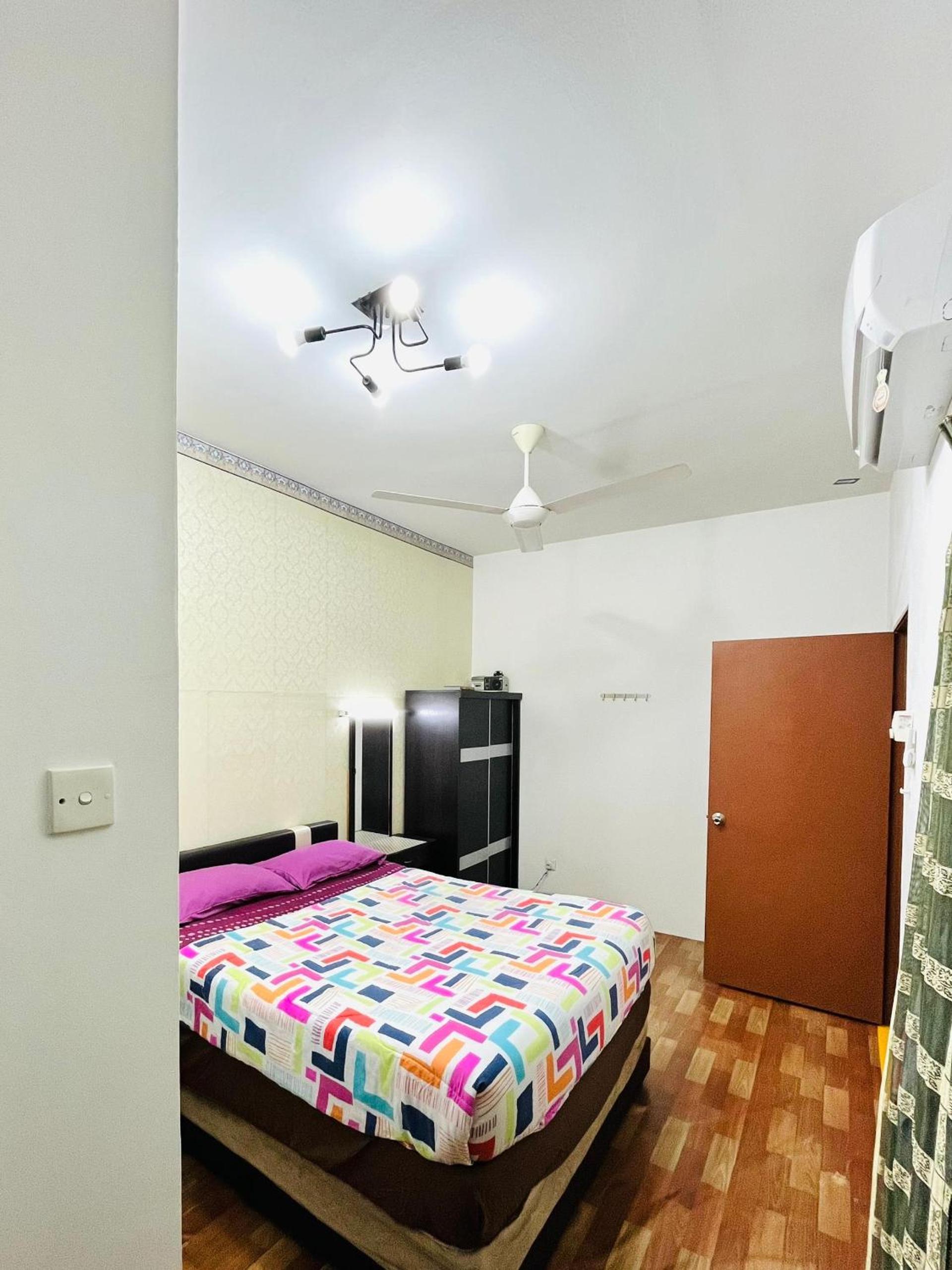 Three-Bedroom House photo 1