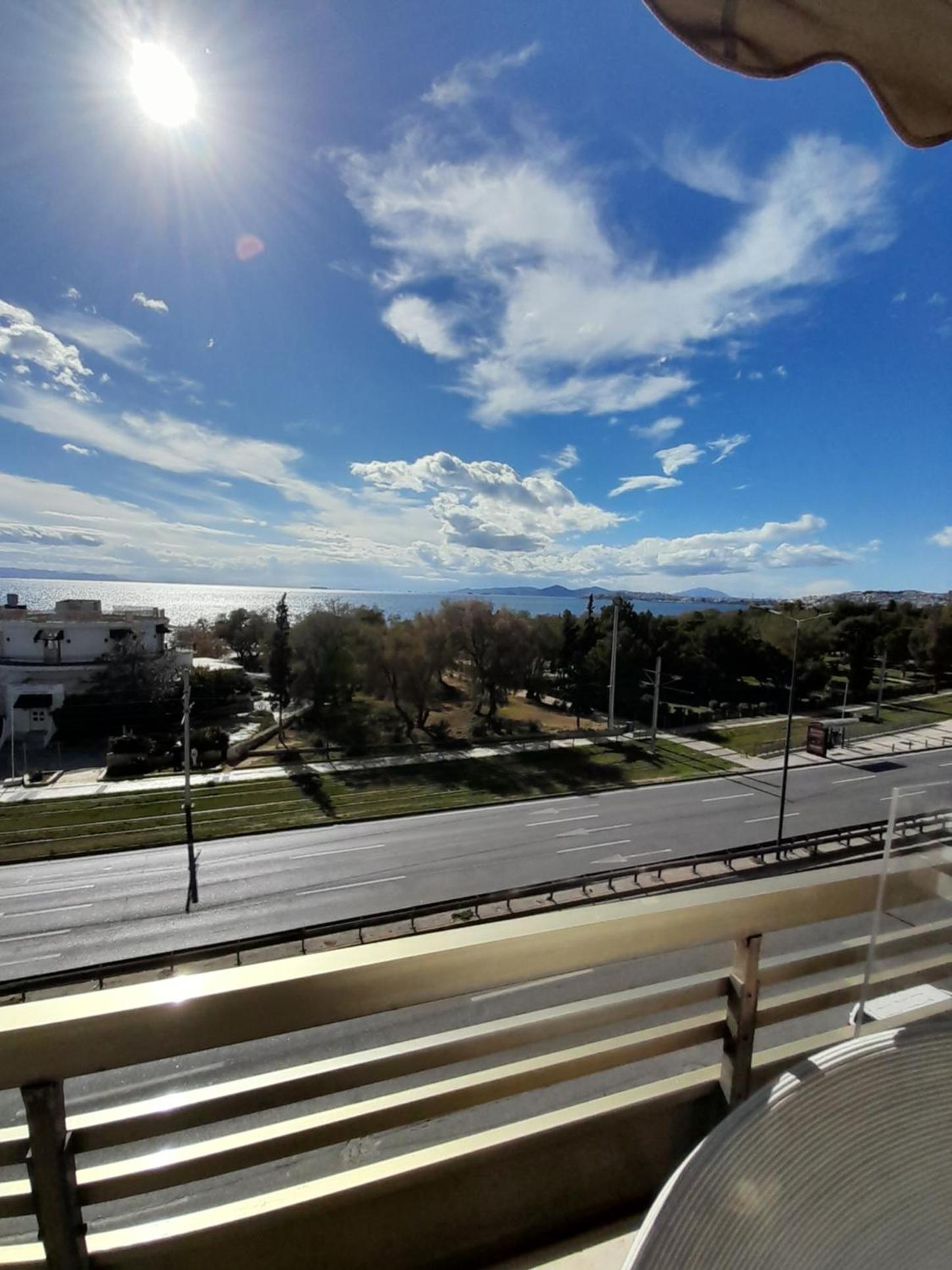 Two-Bedroom Apartment with Balcony and Sea View photo 3