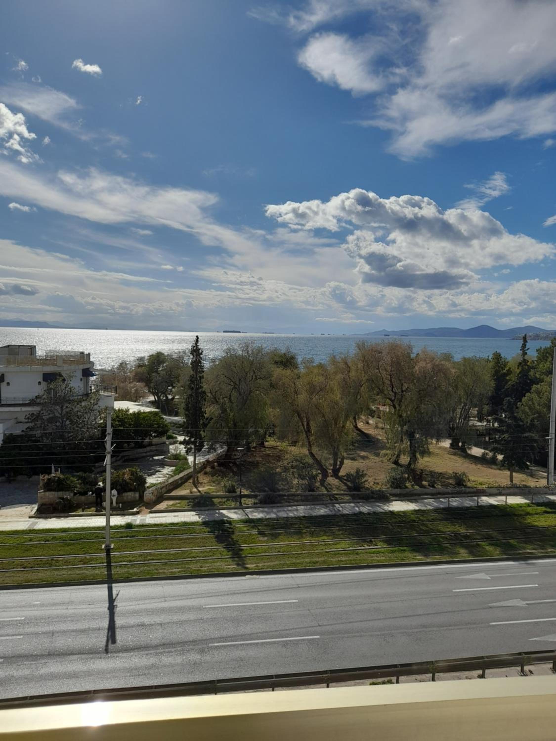 Two-Bedroom Apartment with Balcony and Sea View photo 2