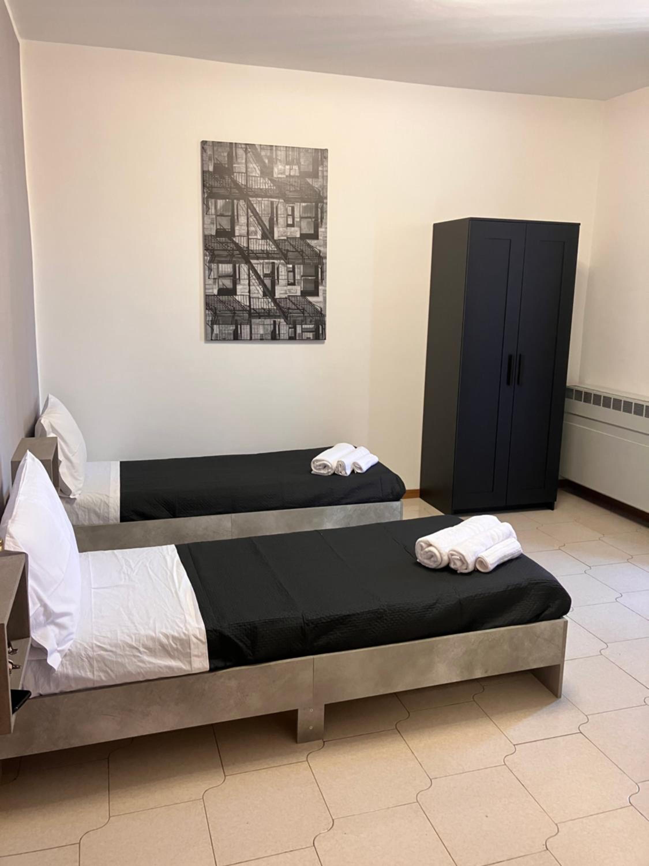 Double Or Twin Room With Shared Bathroom photo 1