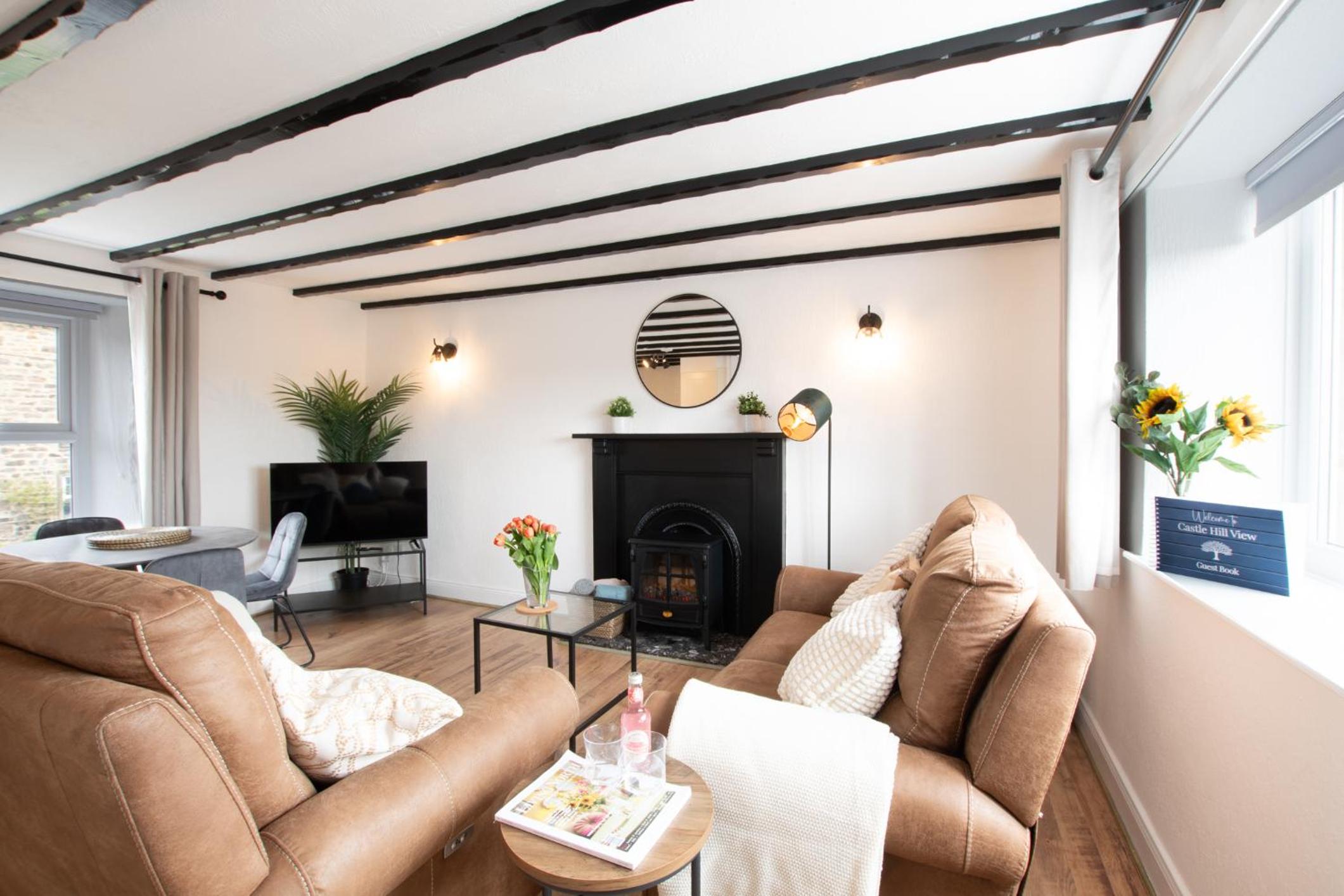Two-Bedroom Cottage photo 1