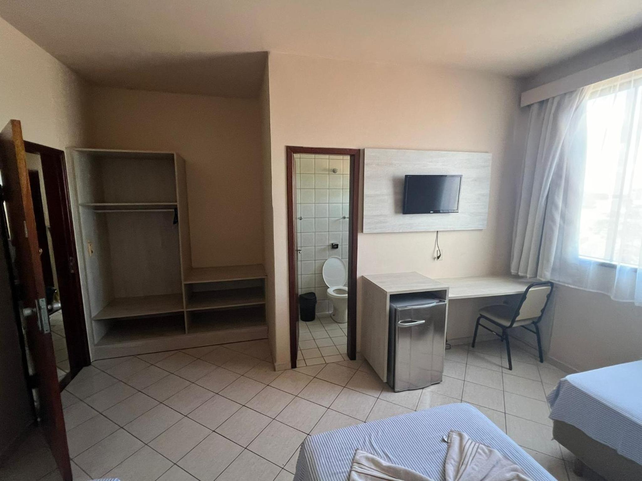 Basic Triple Room with Shared Bathroom photo 2