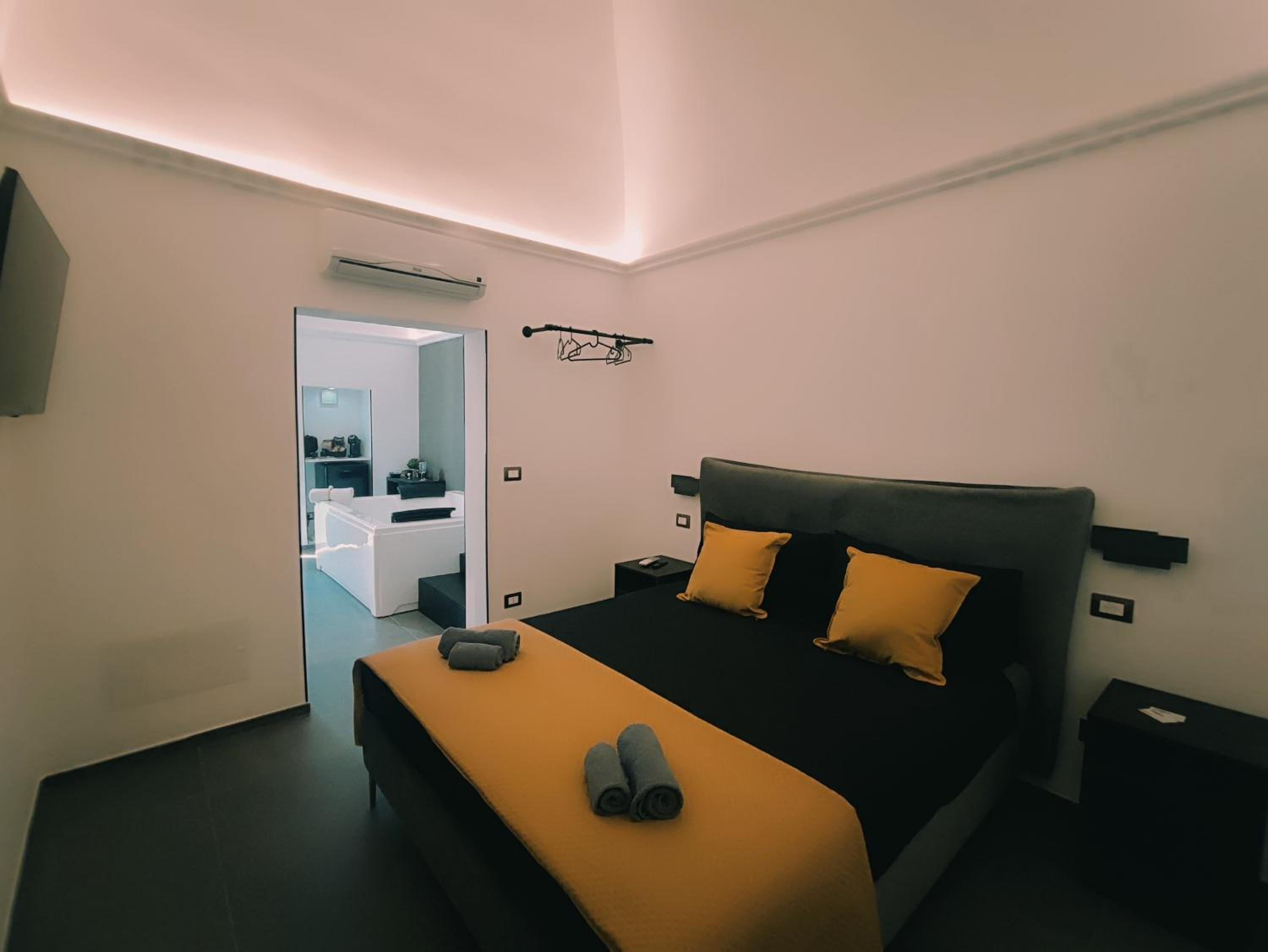 King Suite with Spa Bath