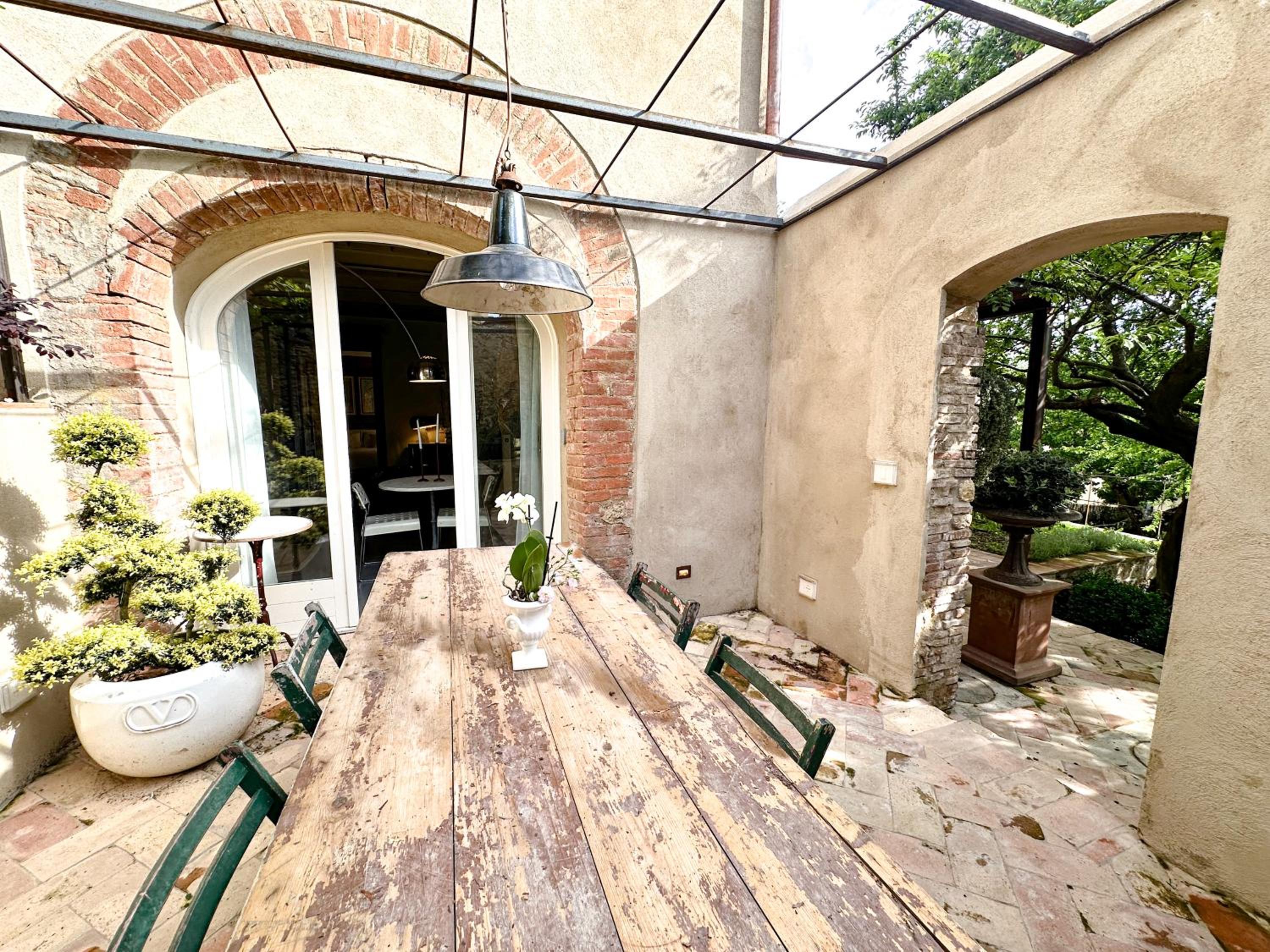 Villa photo 3