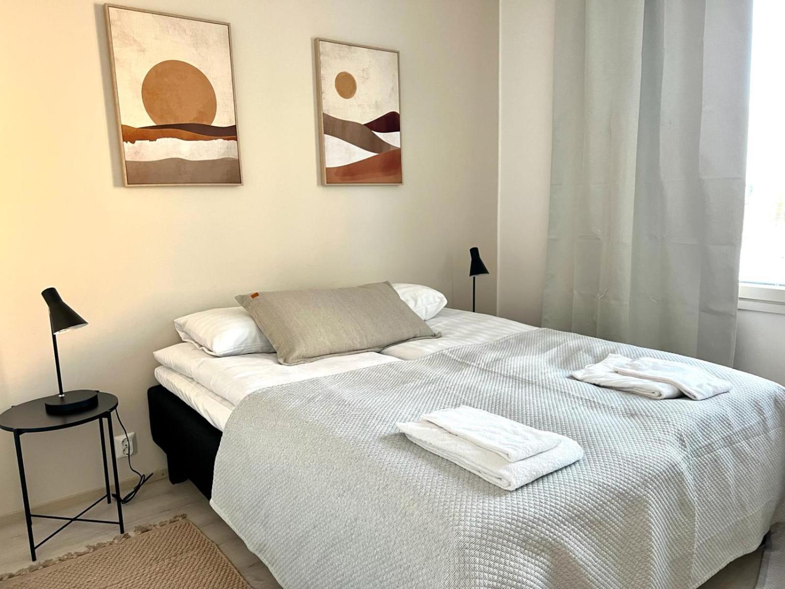 One-Bedroom Apartment photo 1