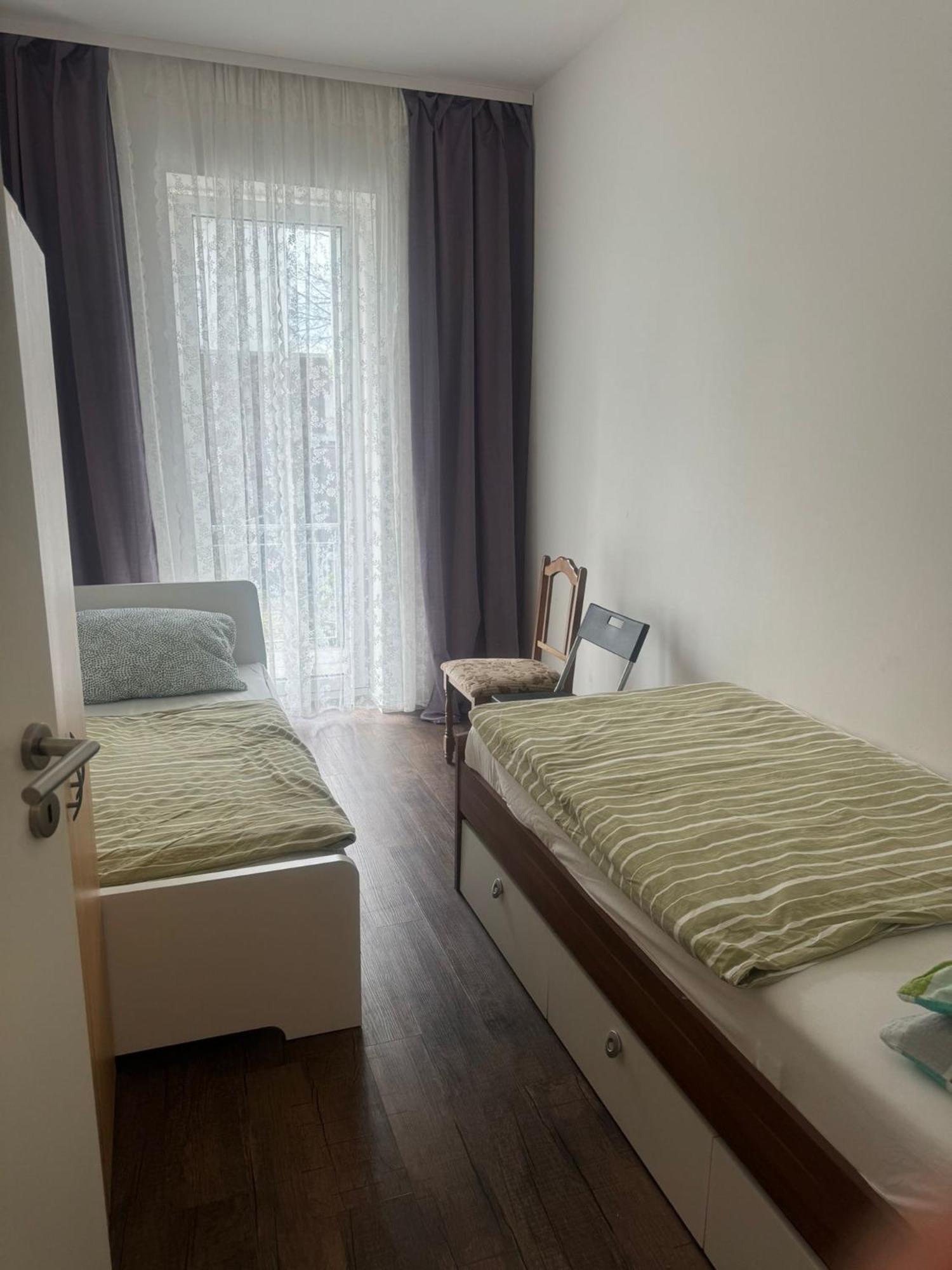 Two-Bedroom Deluxe Apartment with Balcony