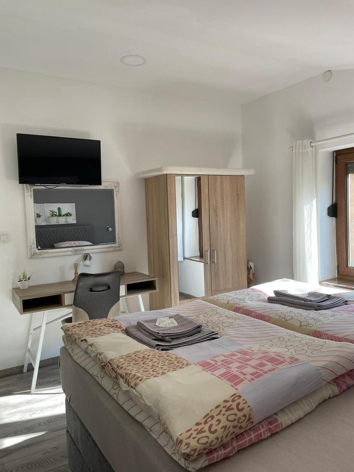 Two Bedroom Apartment with Terrace - Photo 38