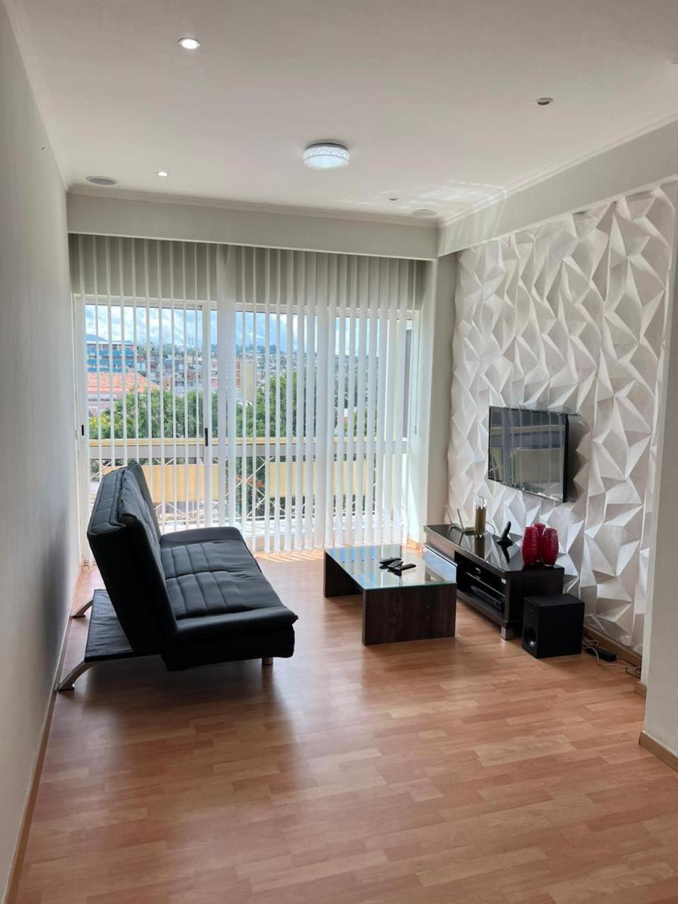 Two-Bedroom Apartment with City View photo 3