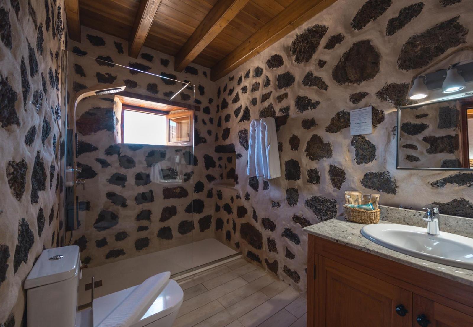 Twin Room with Terrace photo 3