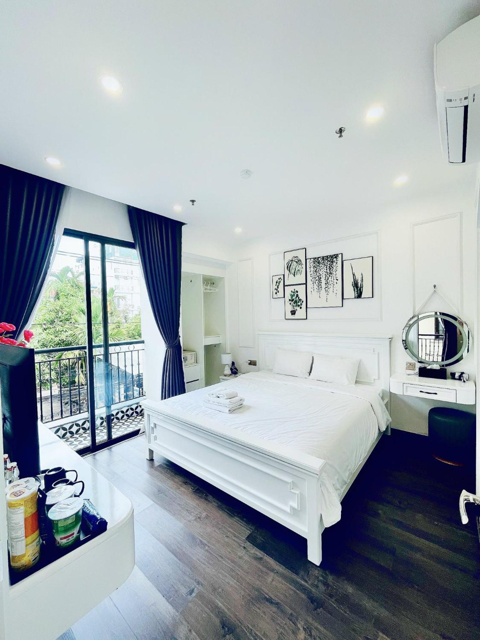 One-Bedroom Apartment - Photo 7