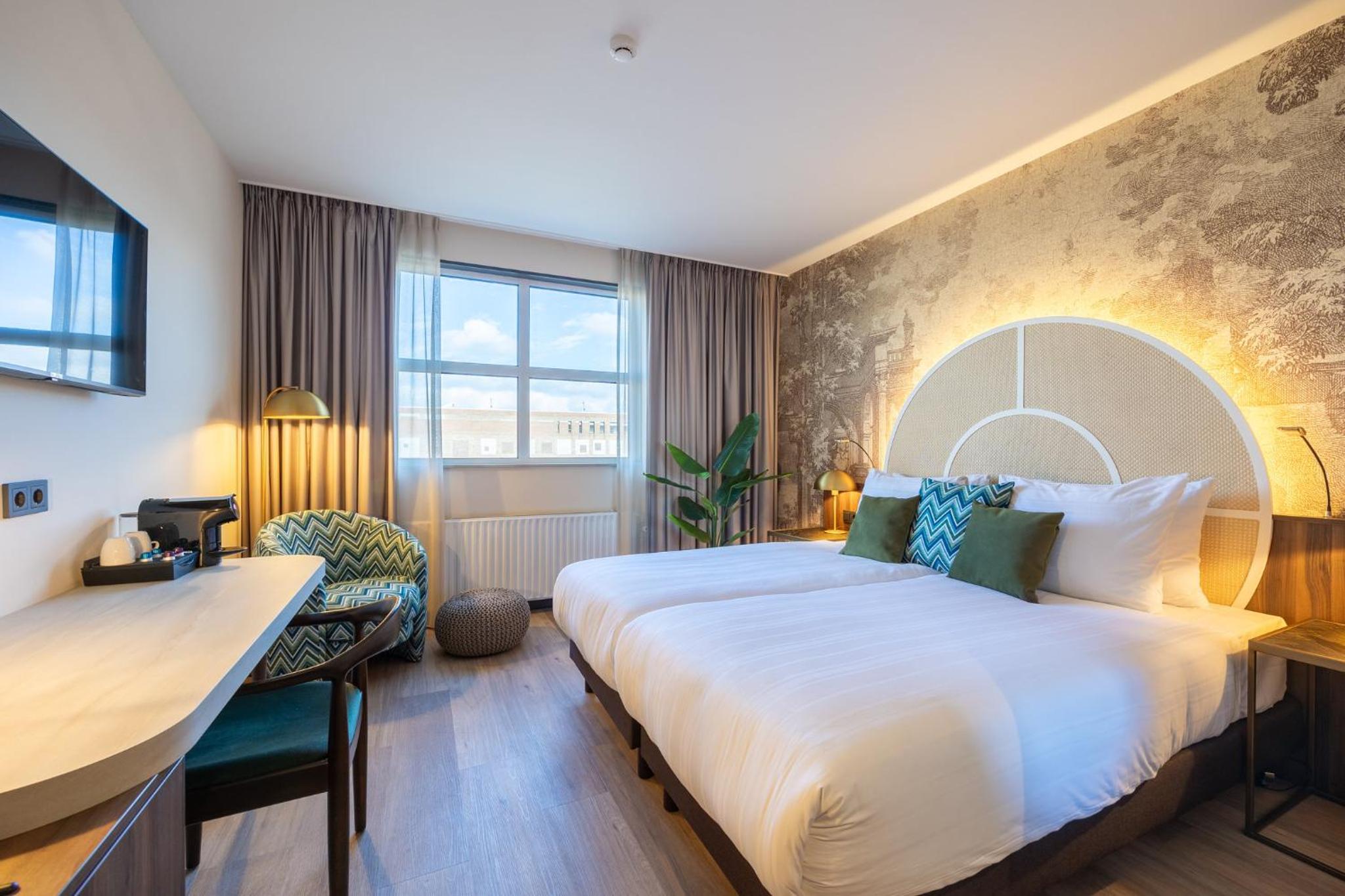 Deluxe Room 1 Twin Bed