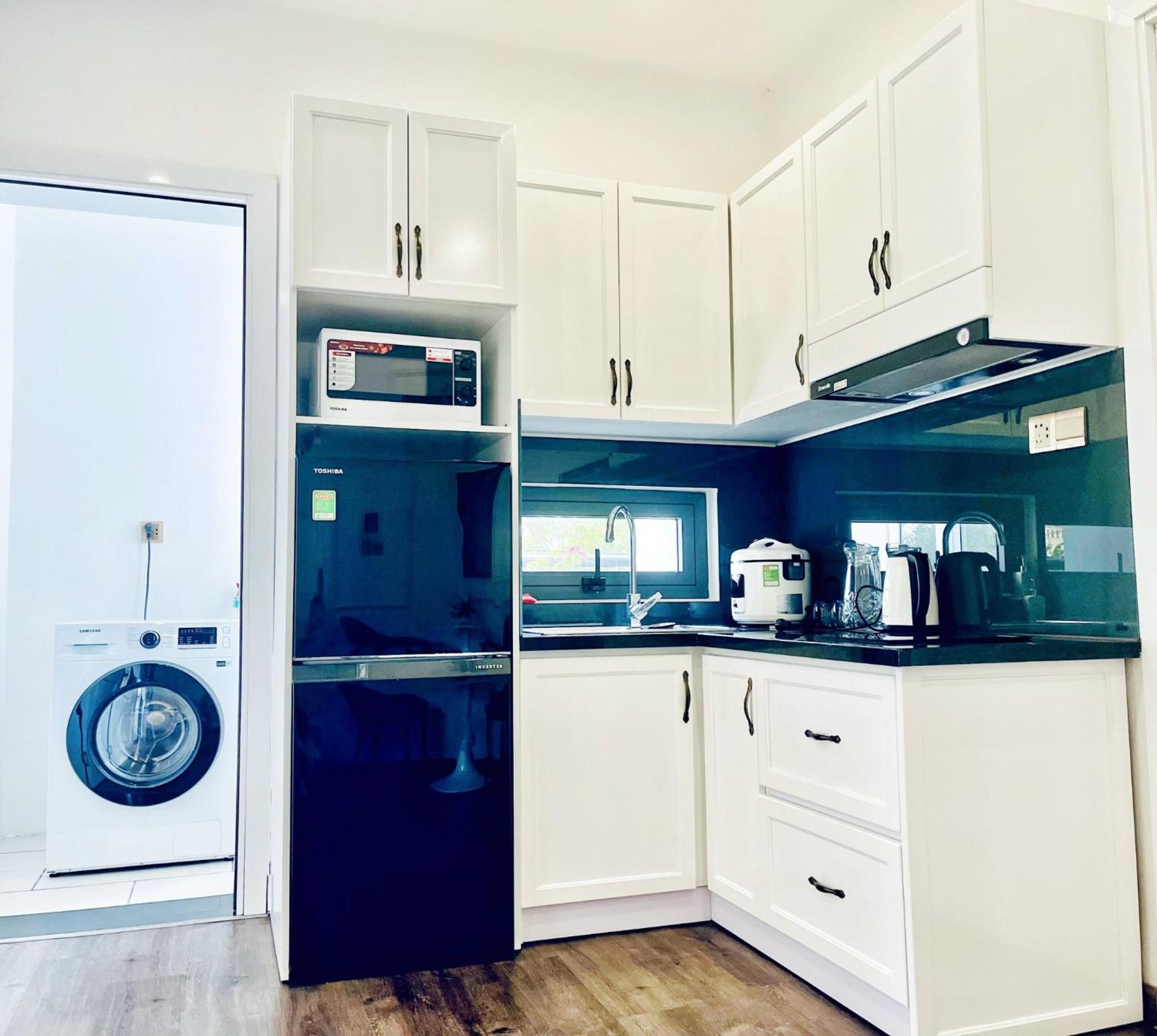 One-Bedroom Apartment - Photo 5