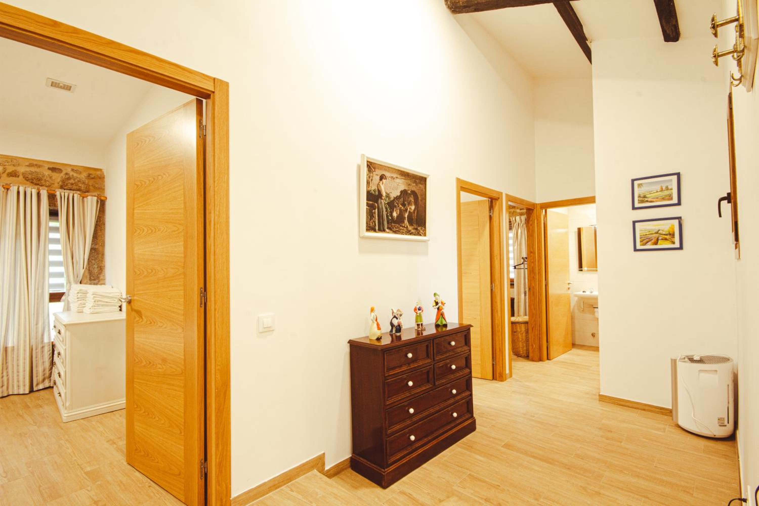 Three-Bedroom House photo 3
