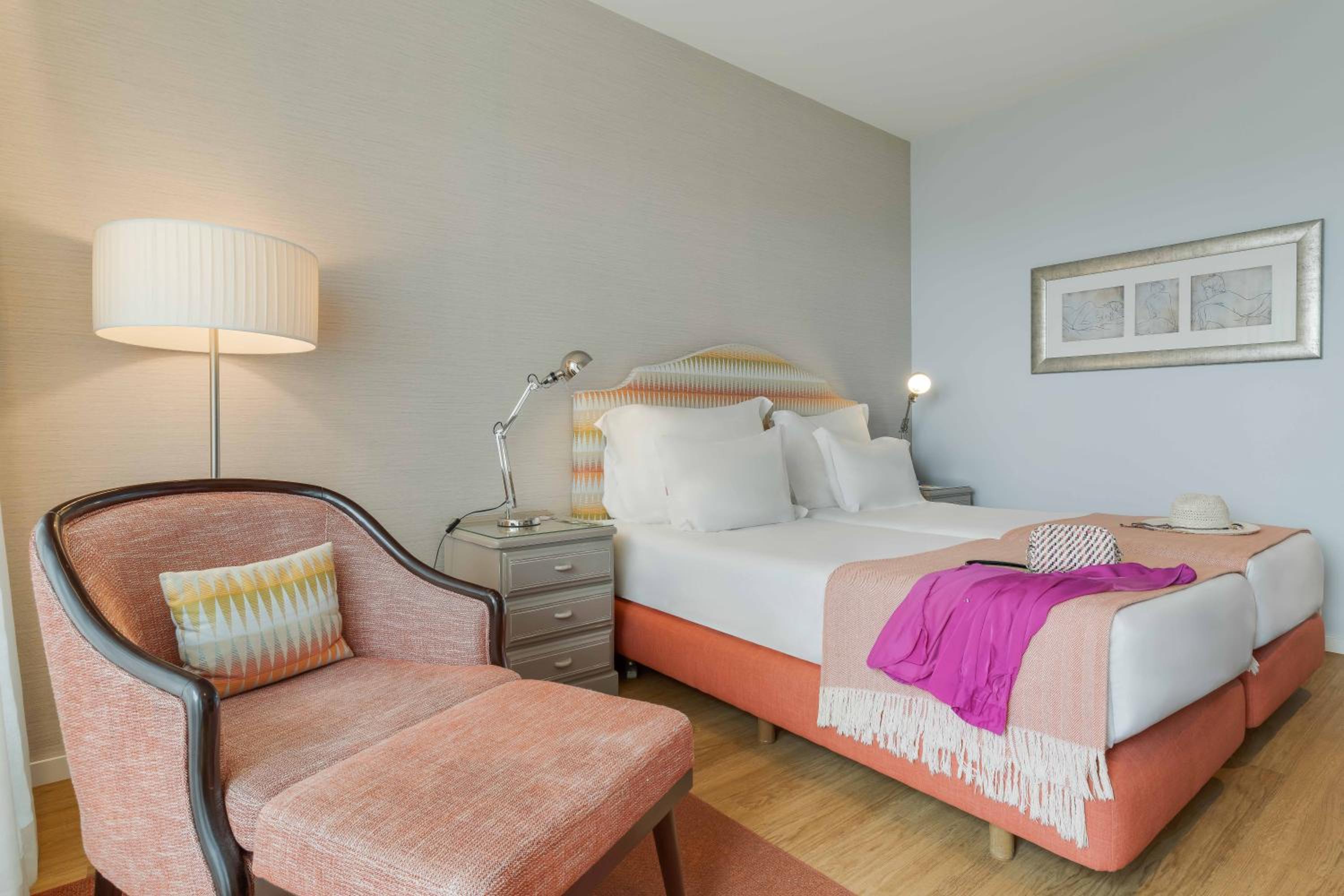 Twin Room - Photo 5