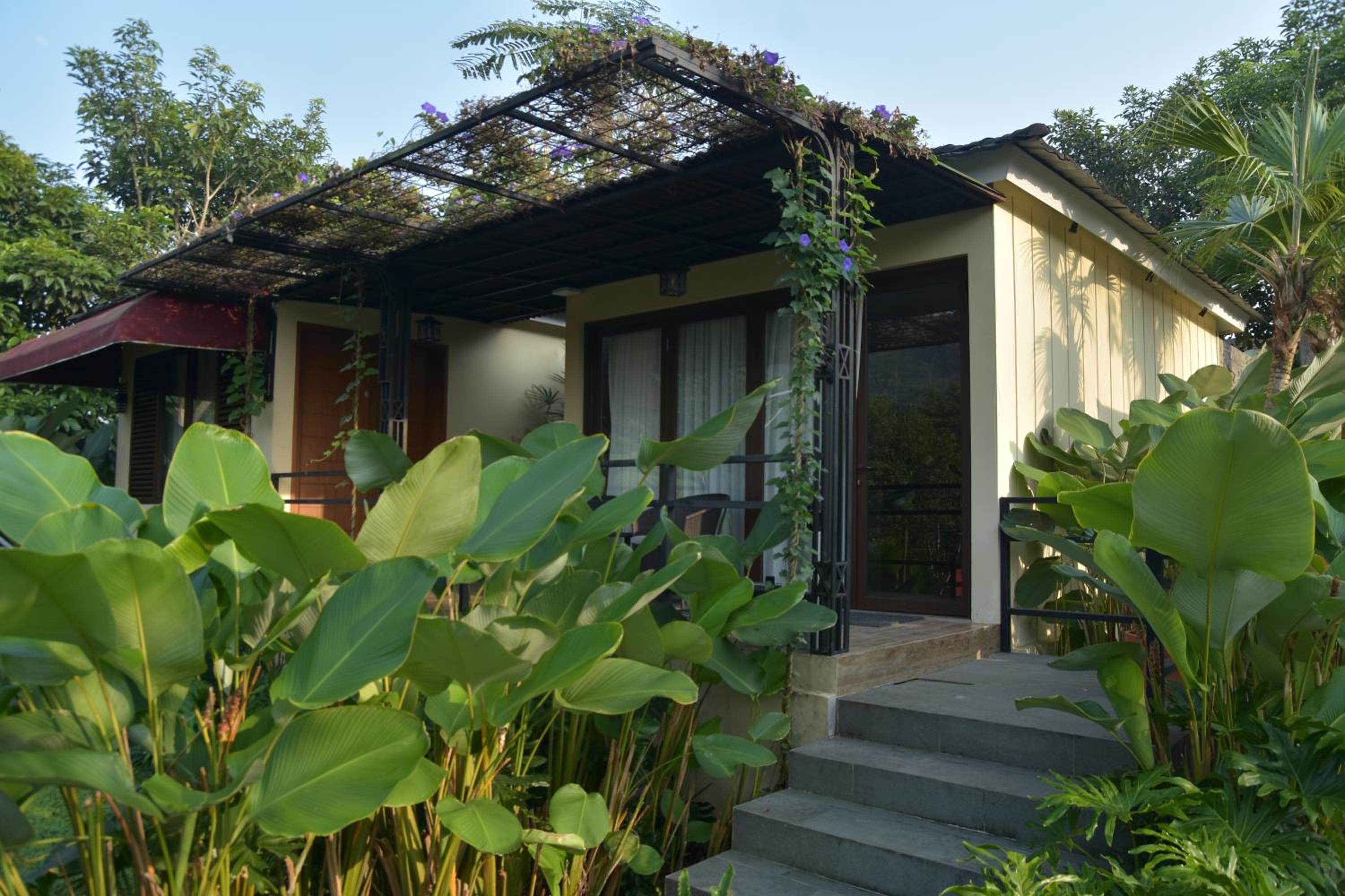 Villa photo 2