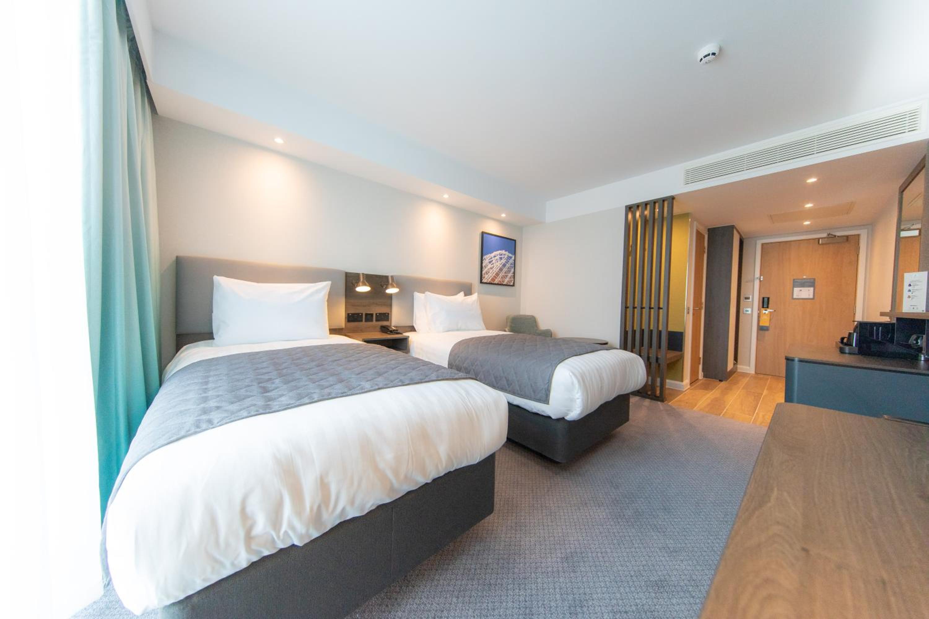 Standard Room with Two Single Beds - Photo 7