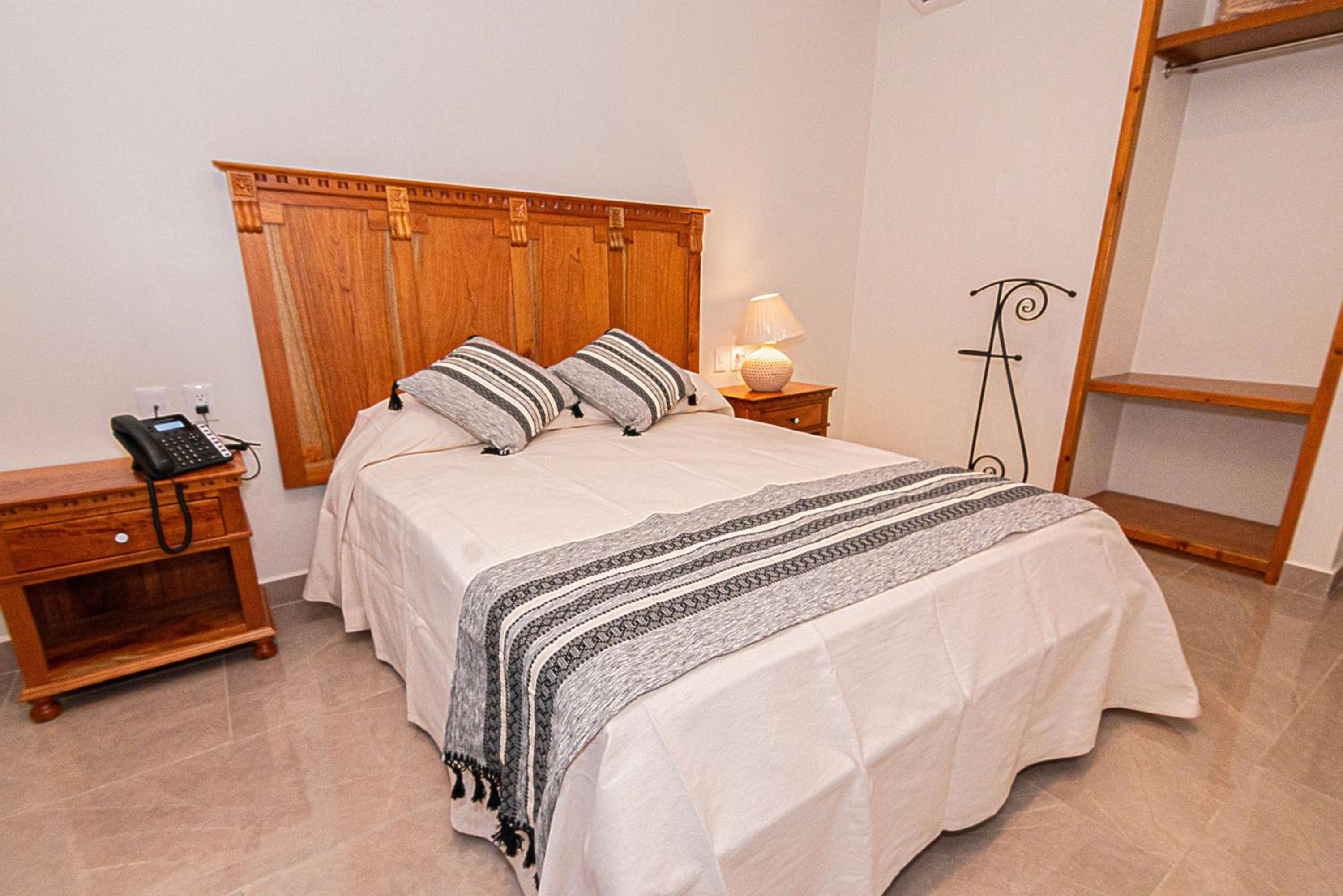 Double Room - Photo 4