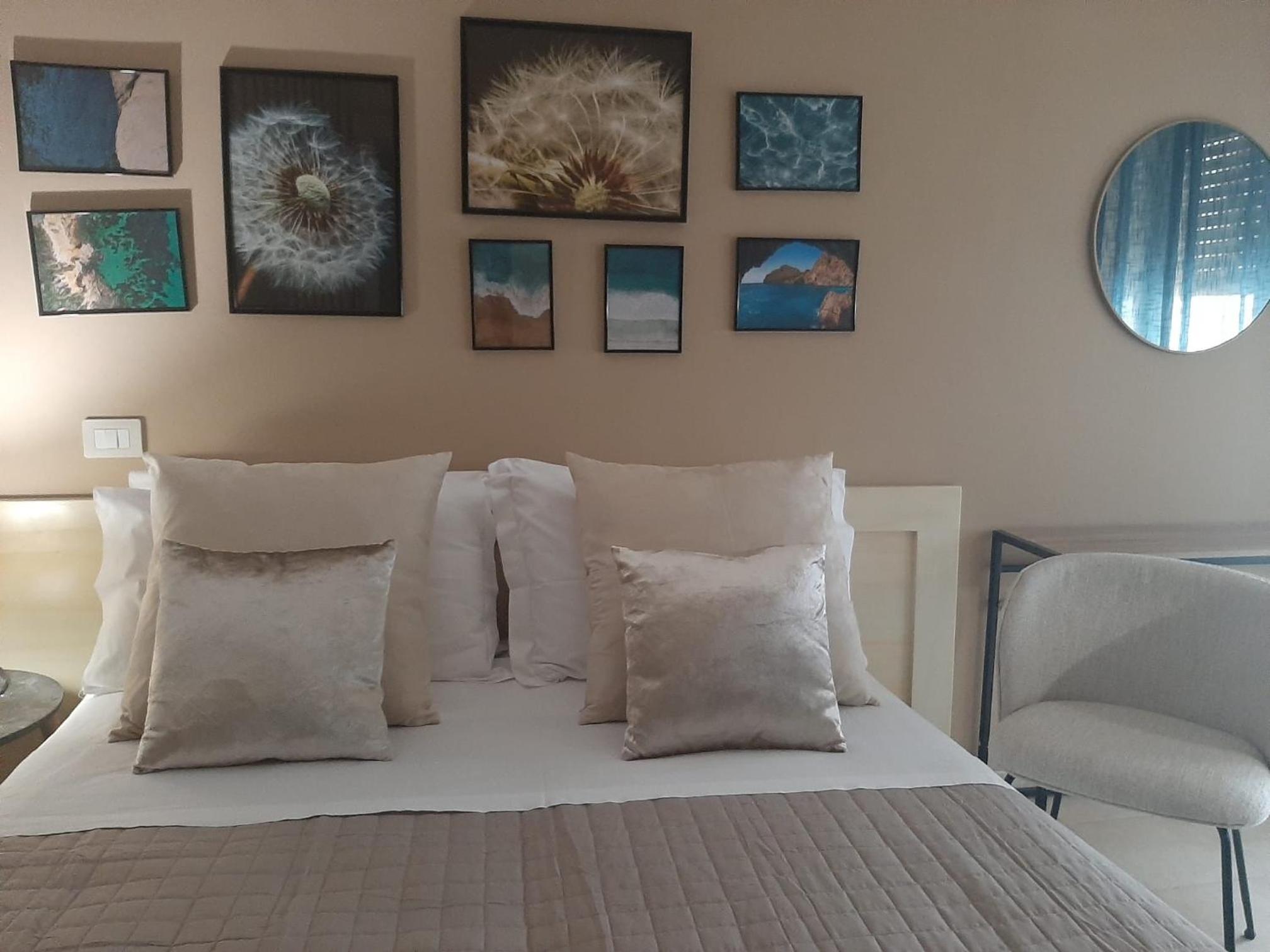 Double Room with Balcony and Sea View