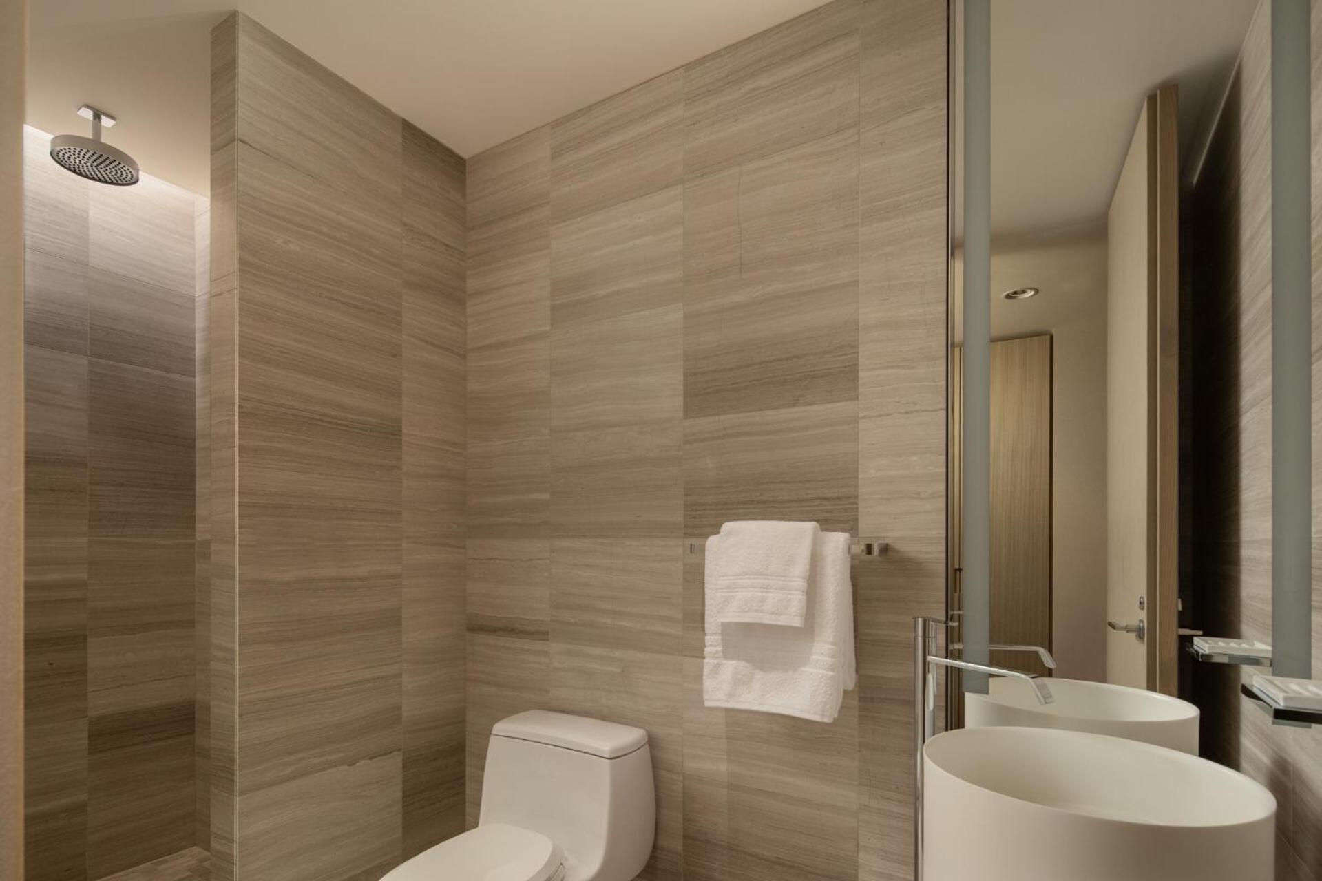 Yorkville Suite