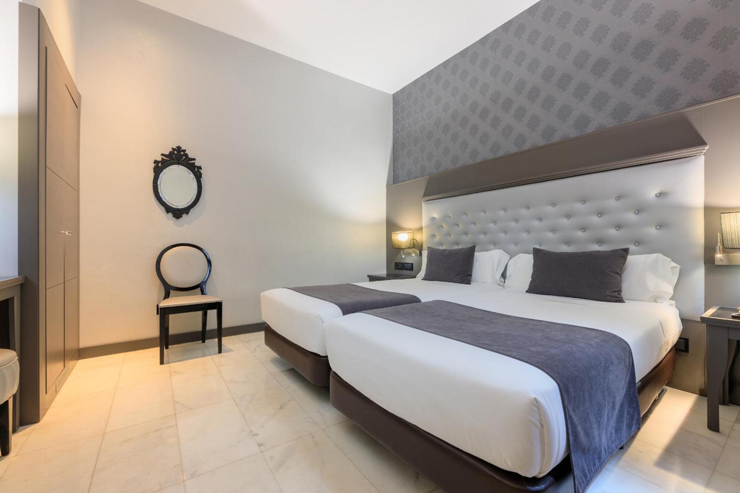 Double or Twin Room photo 2