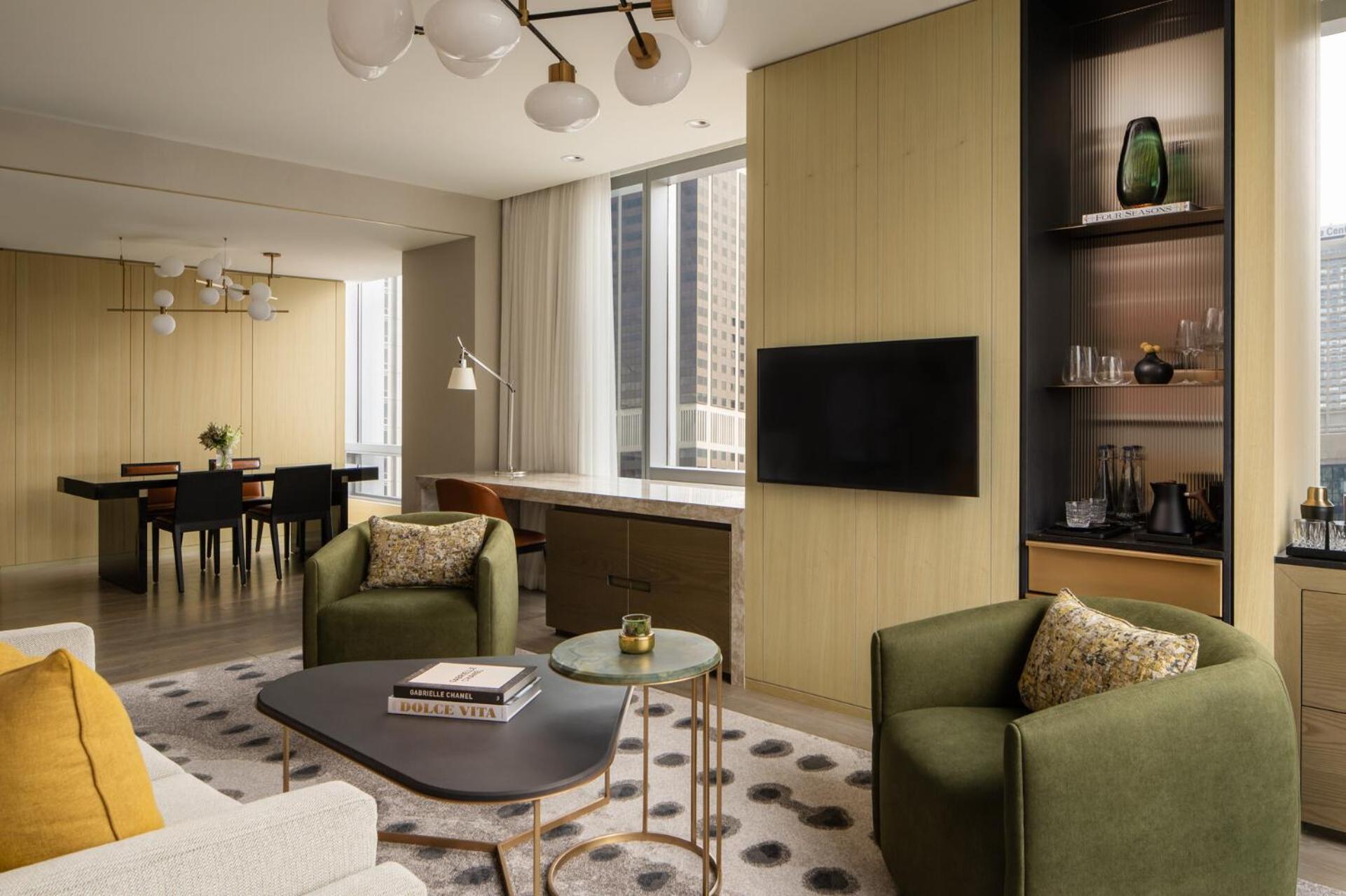 Yorkville Suite