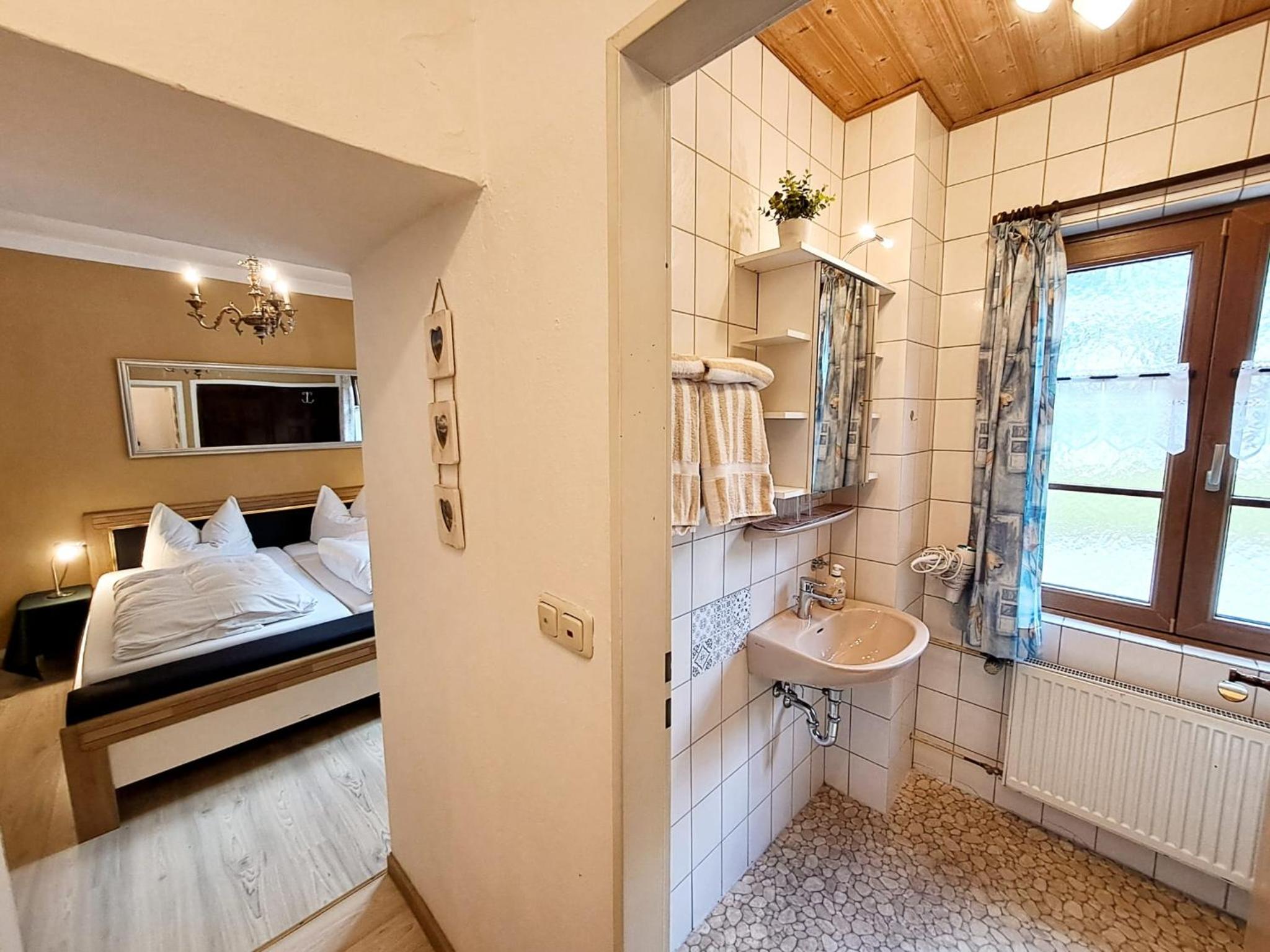 Budget Double Room photo 2
