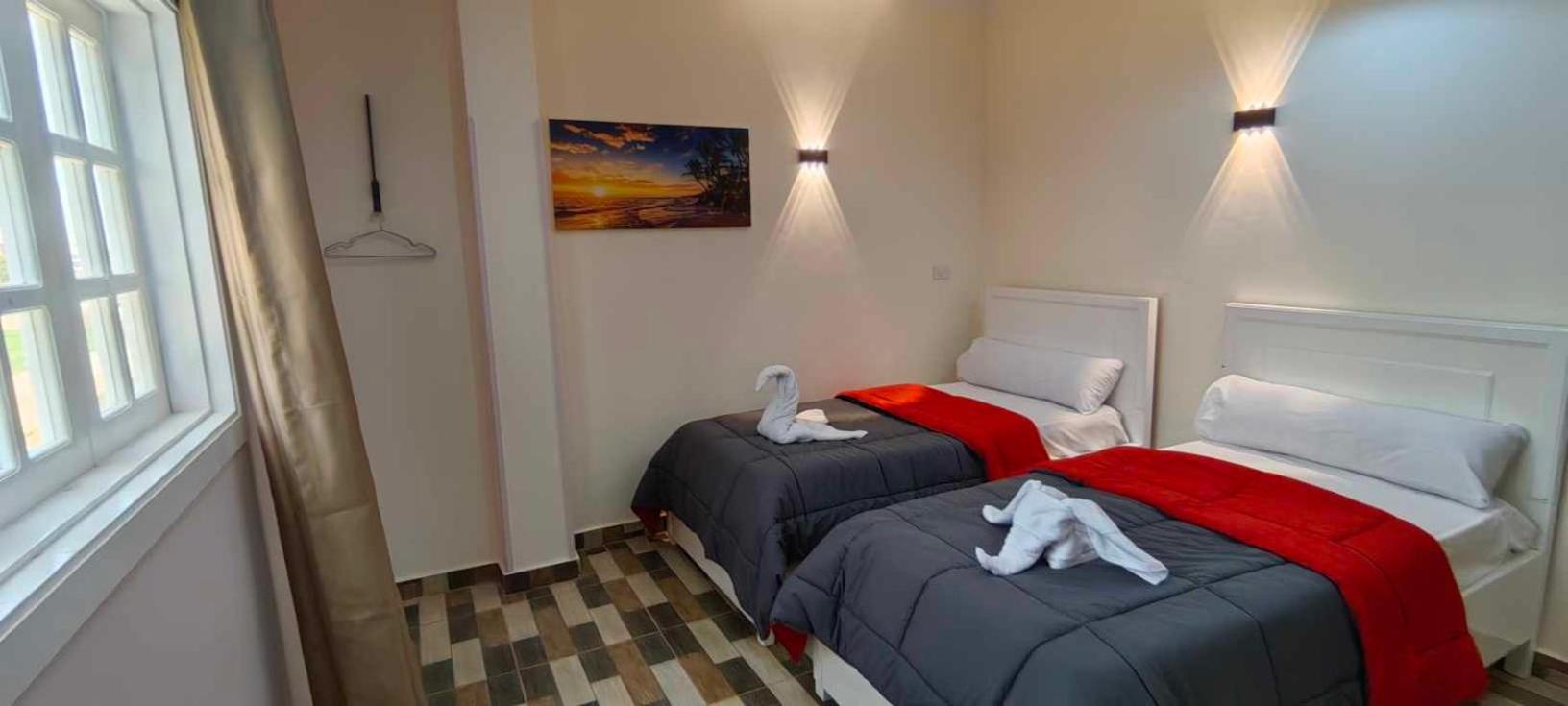 Twin Room with Shared Bathroom photo 2