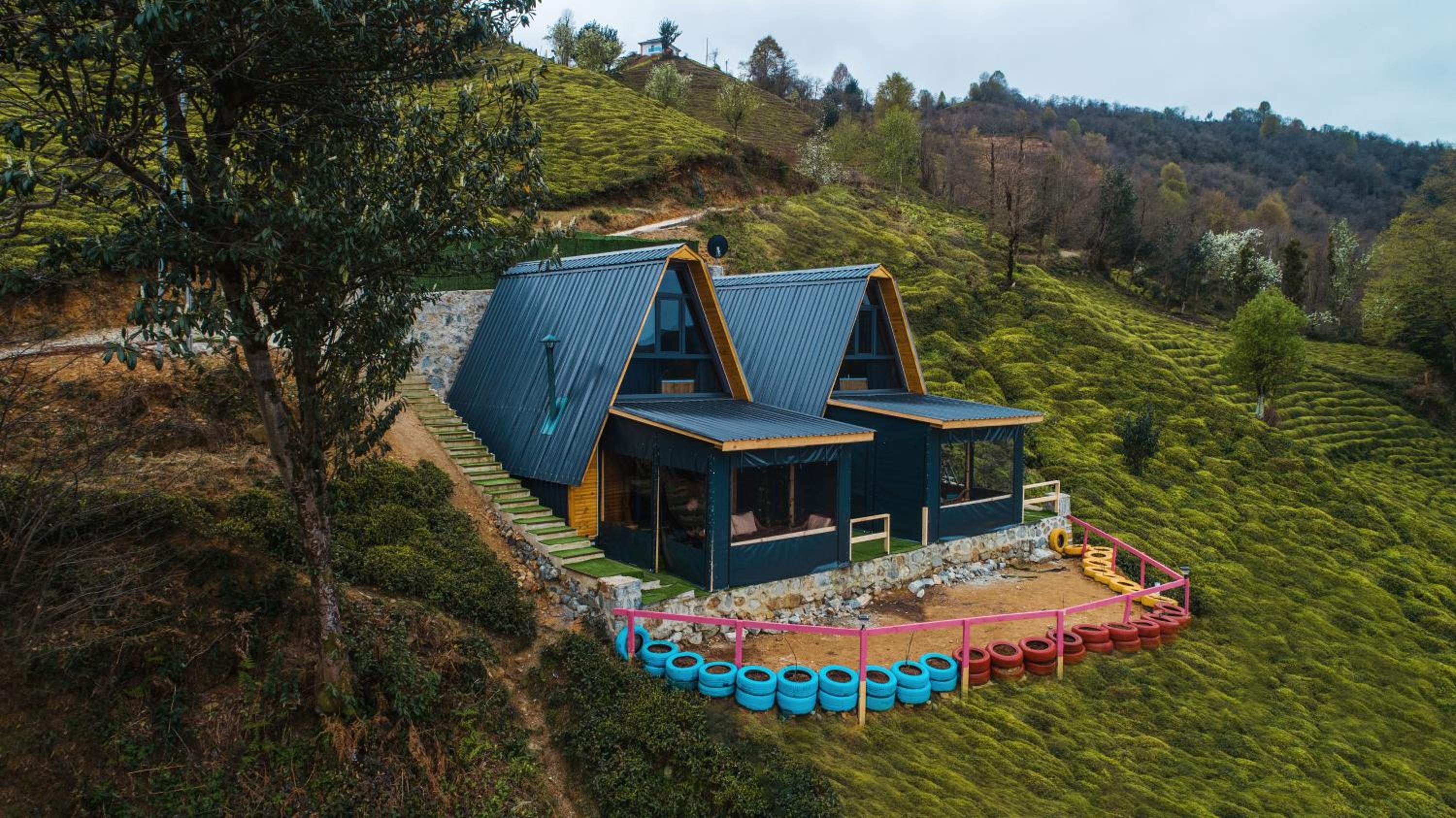 Bungalow With Garden View photo 1