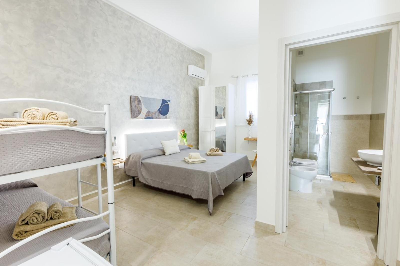 Classic Quadruple Room photo 3