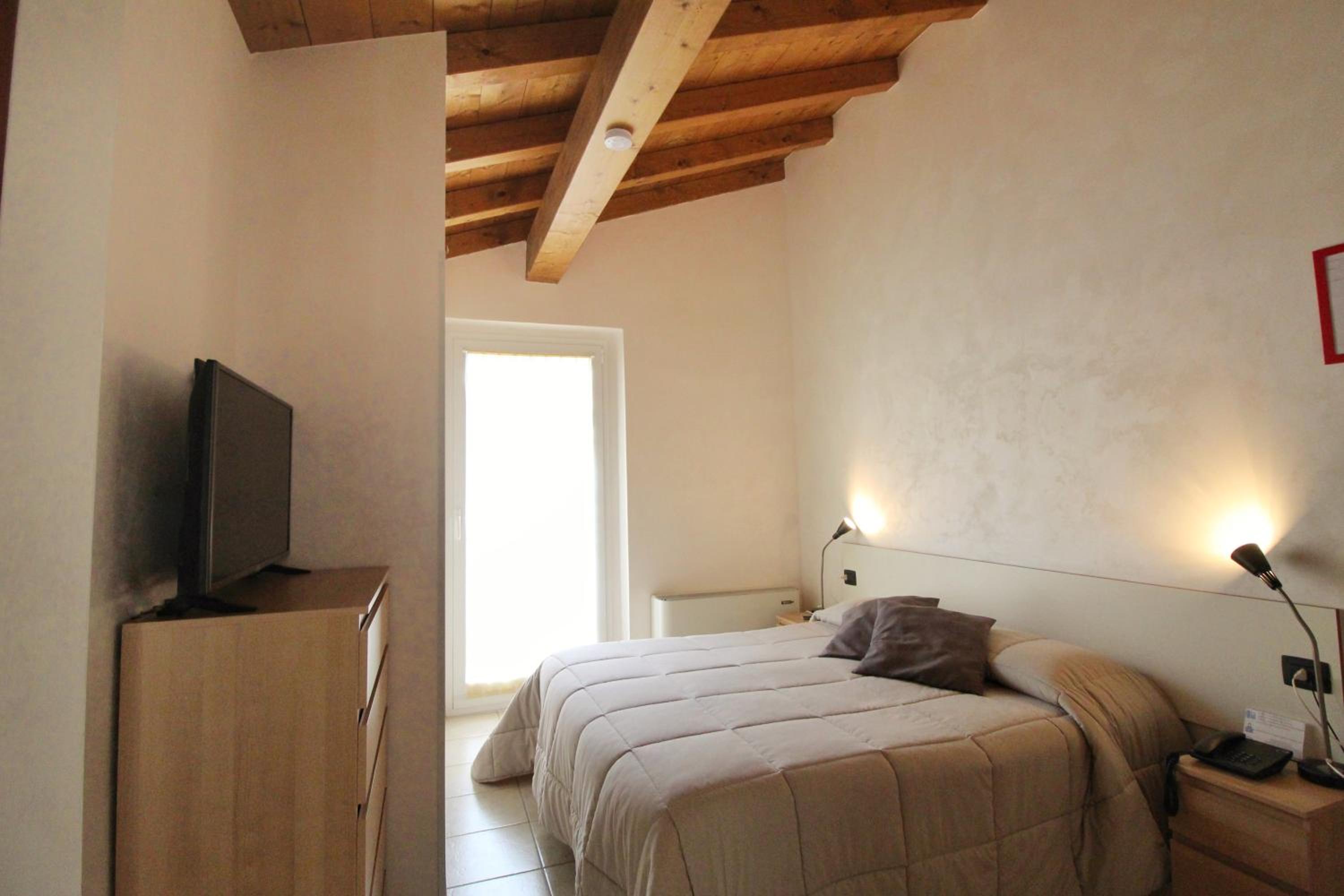 Superior Double Room - Photo 6