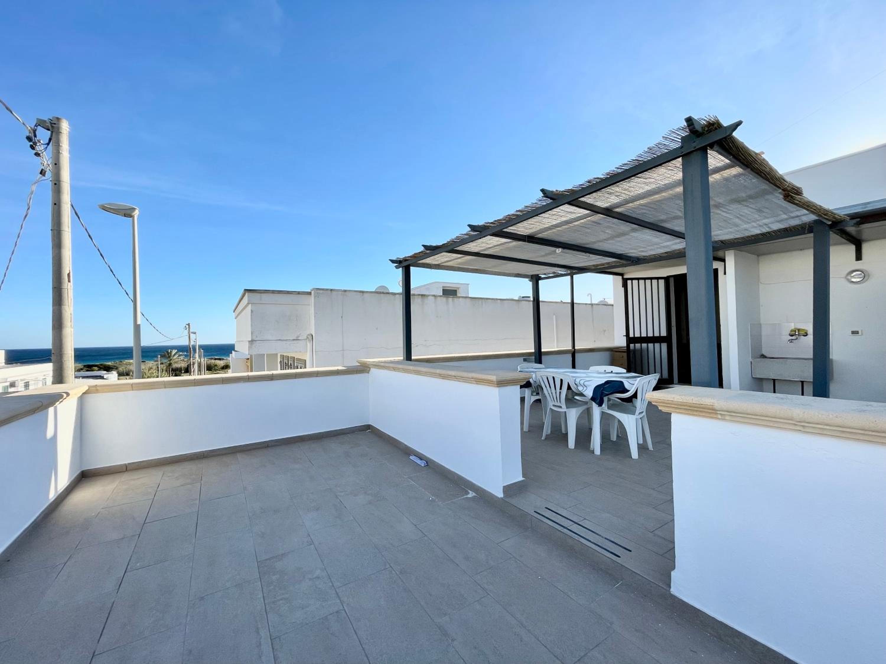 Four-Bedroom House photo 2
