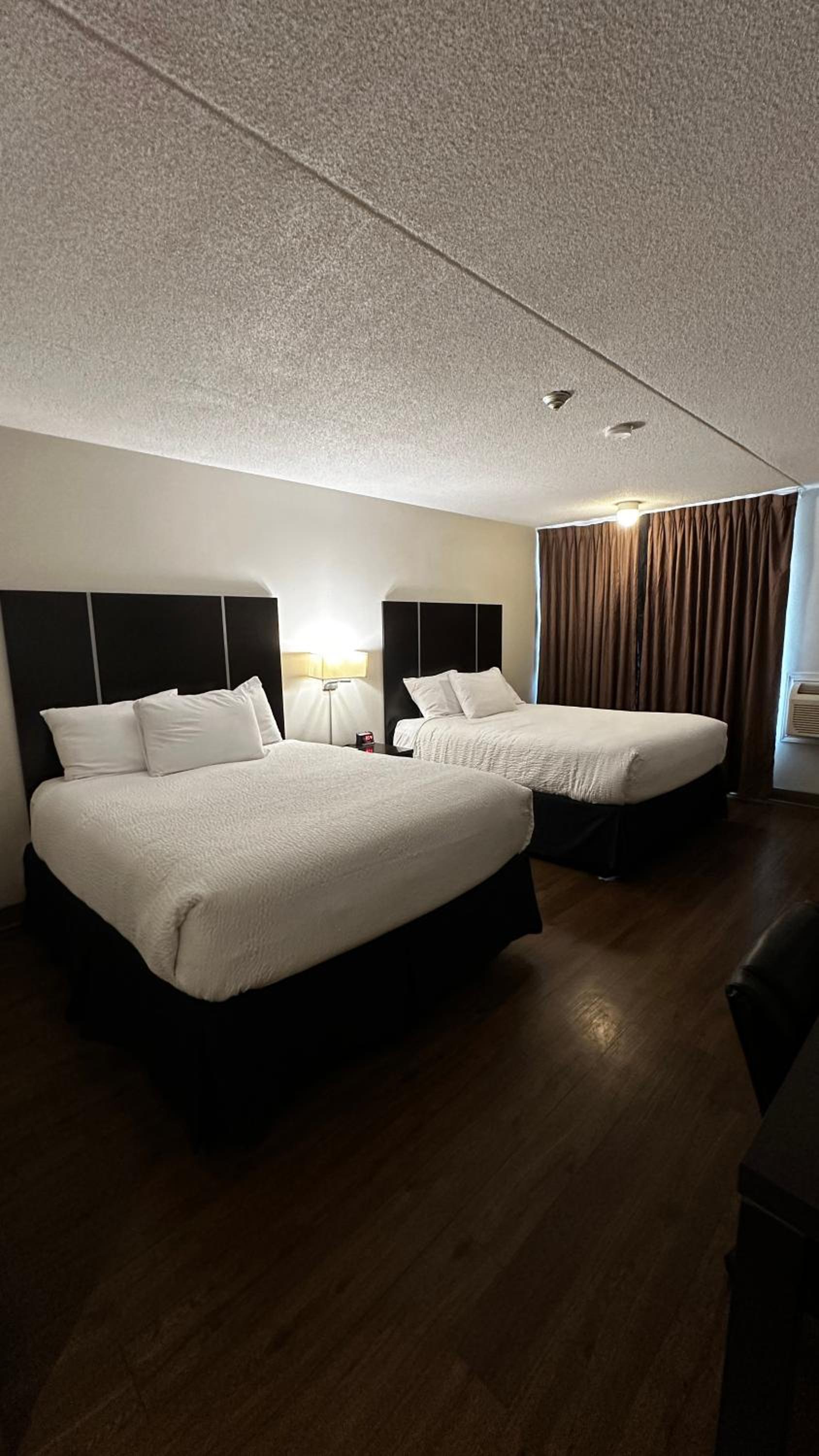 Queen Room with Two Queen Beds - Pet Friendly/Non-Smoking
