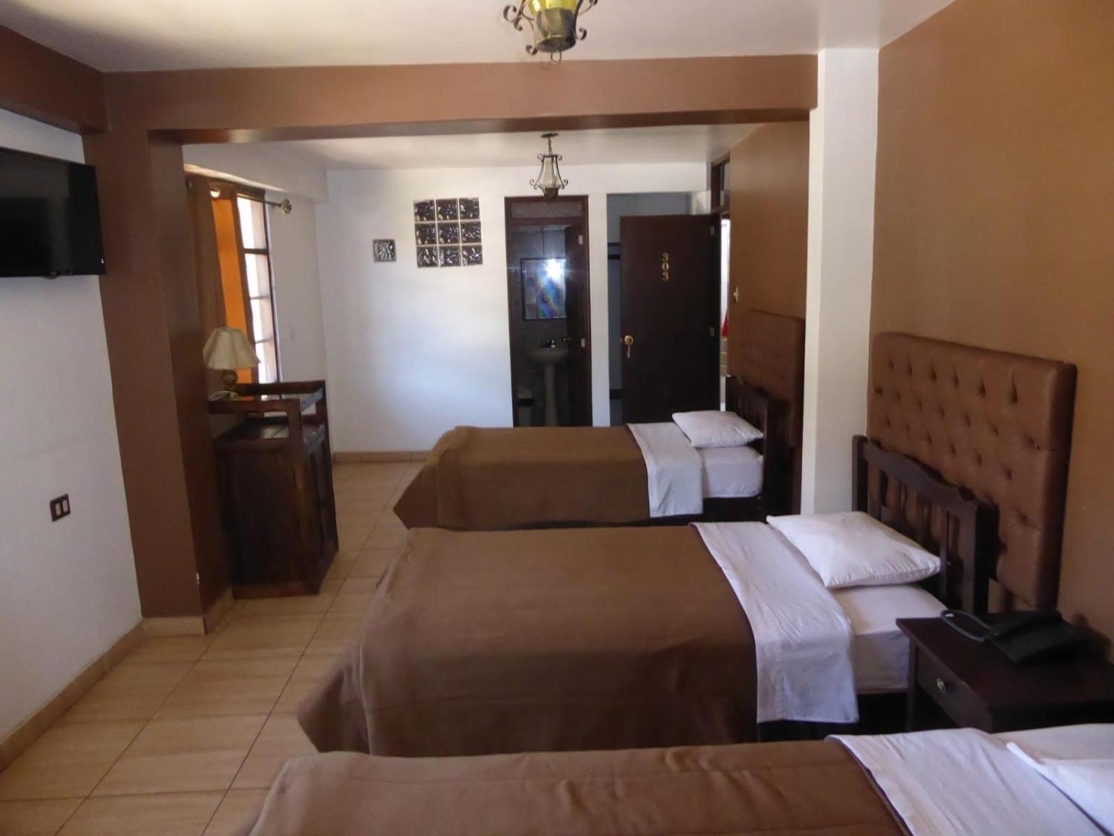 Triple Room with Private Bathroom photo 2