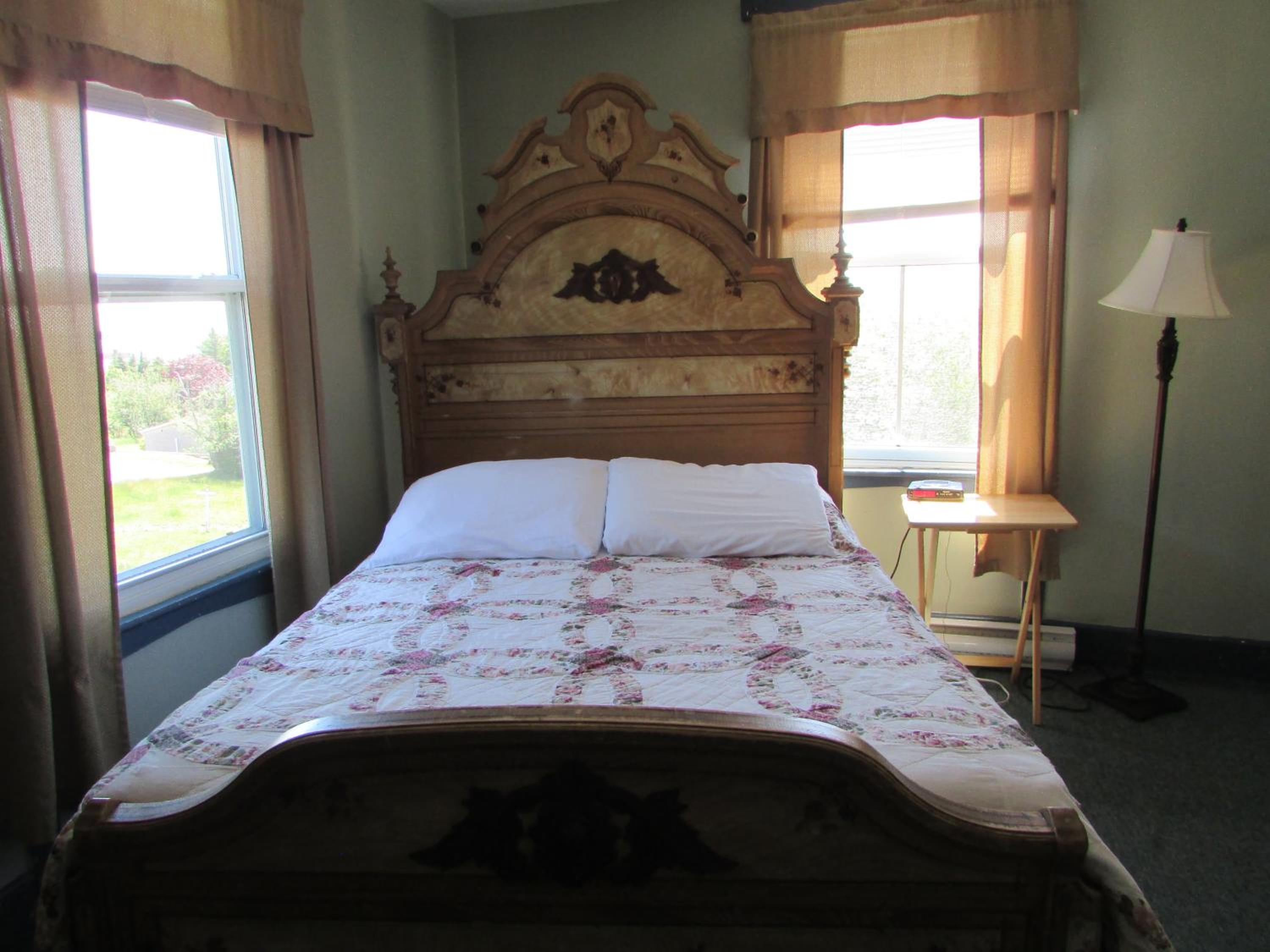 Budget Double Room photo 2