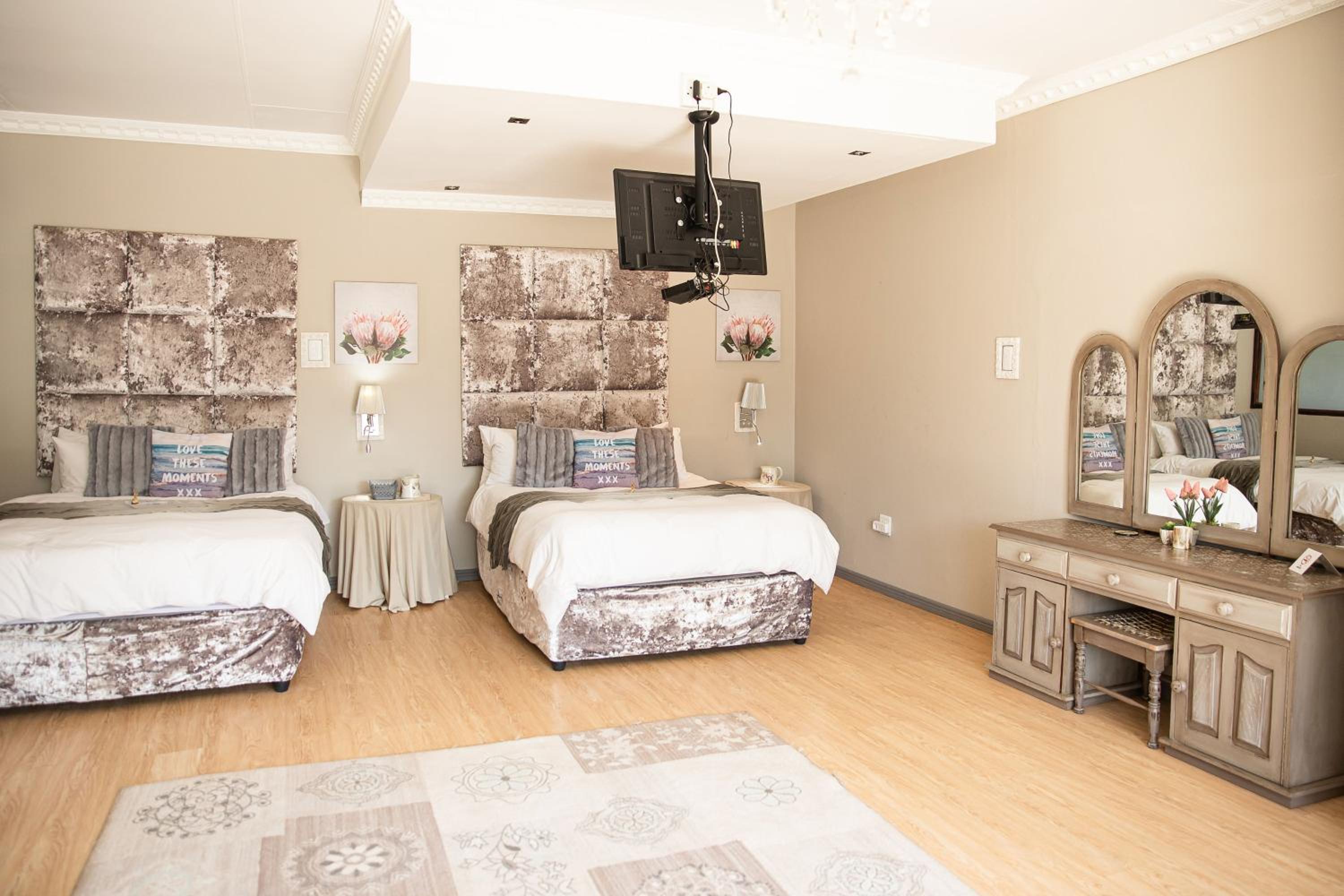 Family Room photo 1