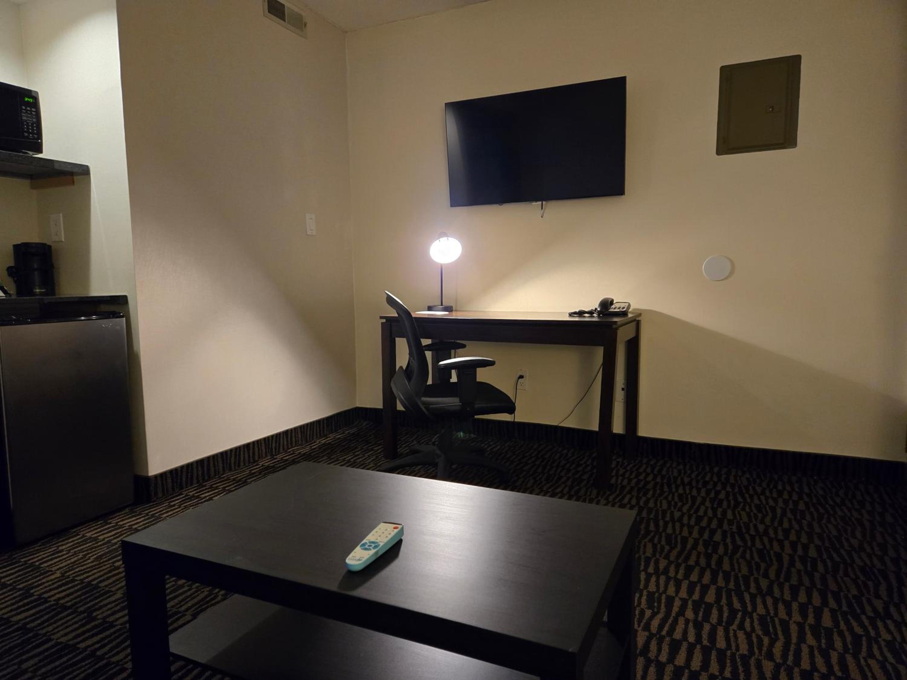 Queen Suite with Two Queen Beds