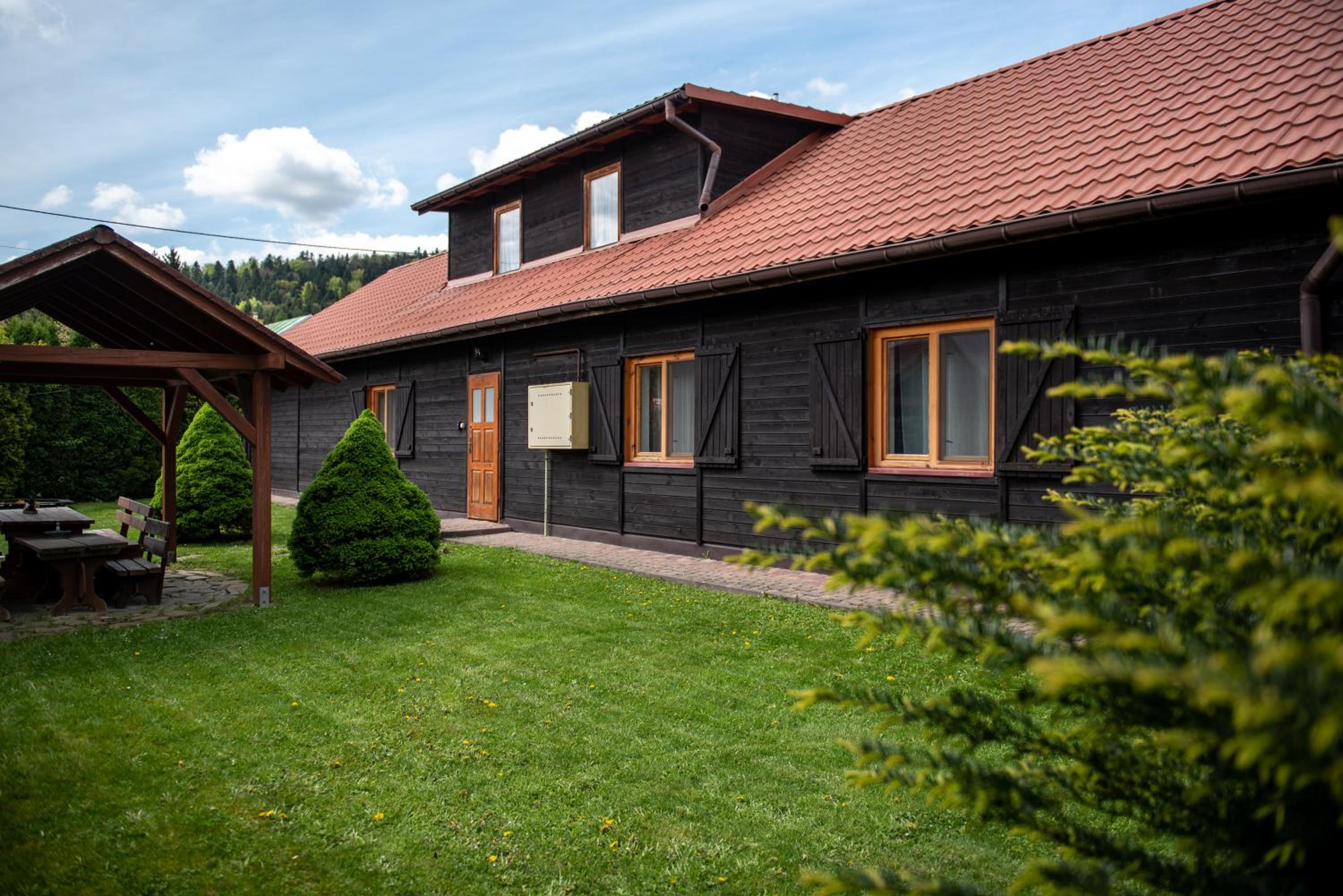 Family Studio - Photo 11