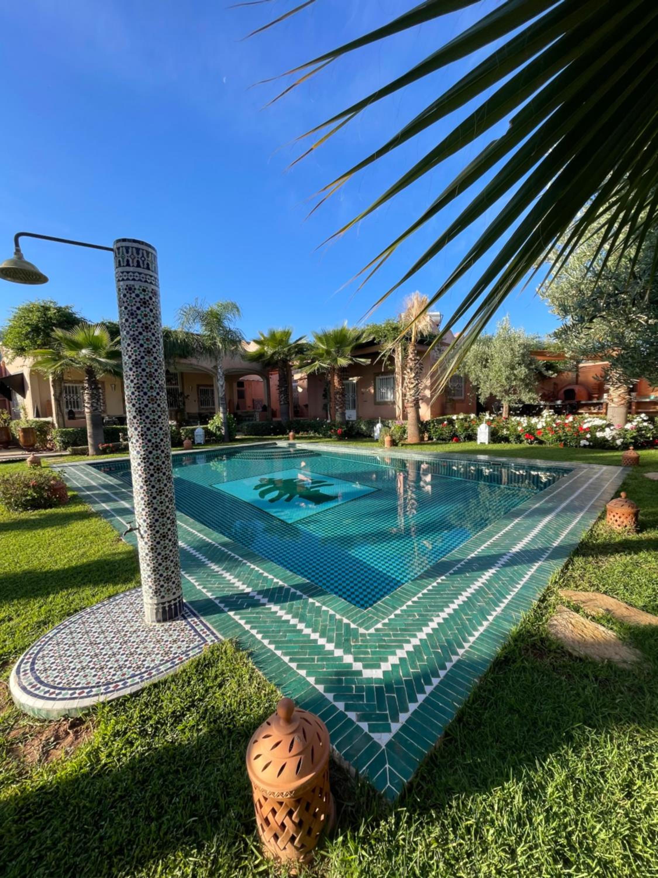 Villa with Private Pool - Photo 37