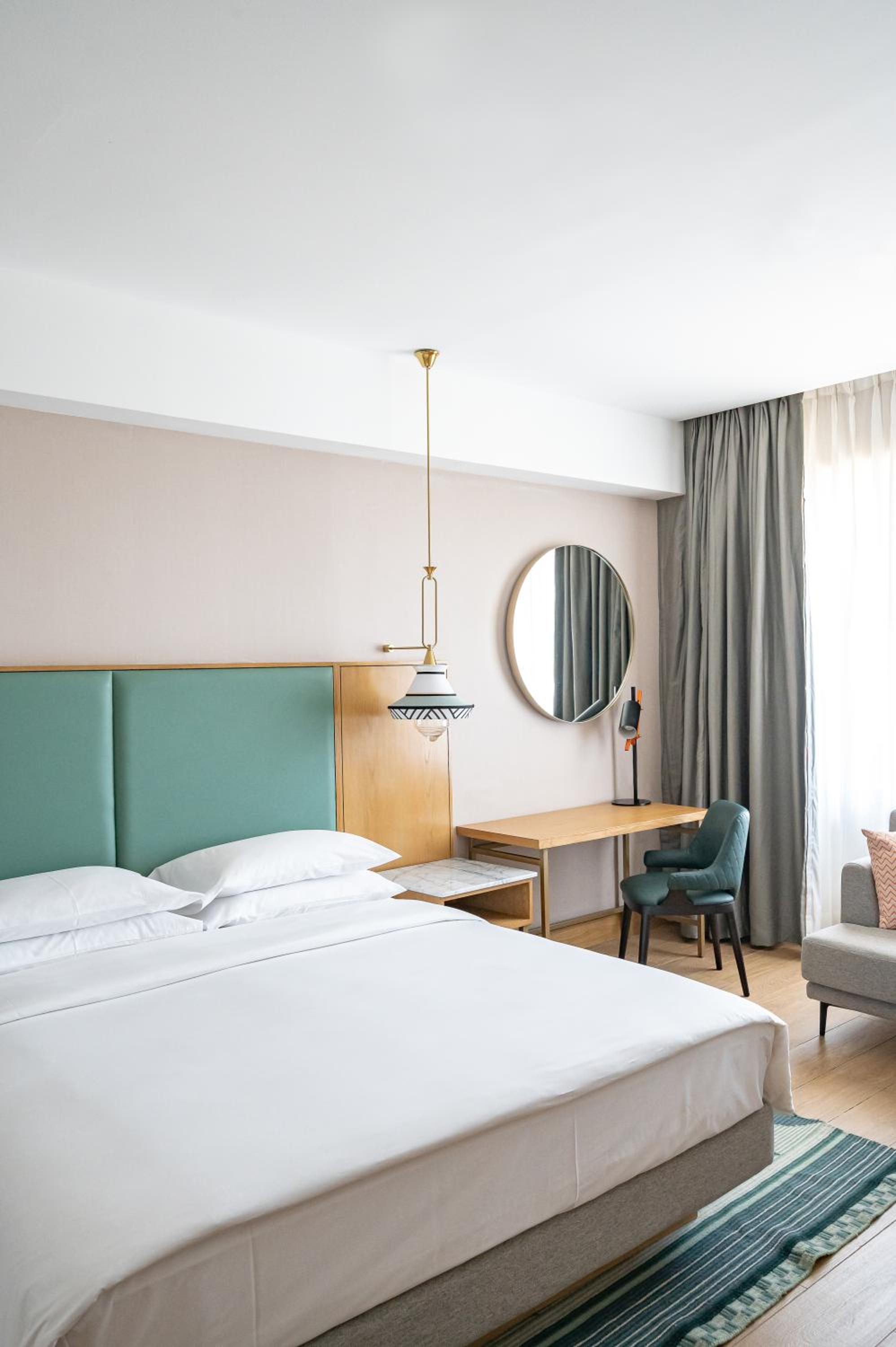 Deluxe King Room - Disability Access - Photo 1