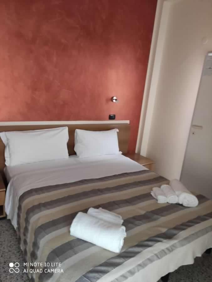 Double Or Twin Room photo 3