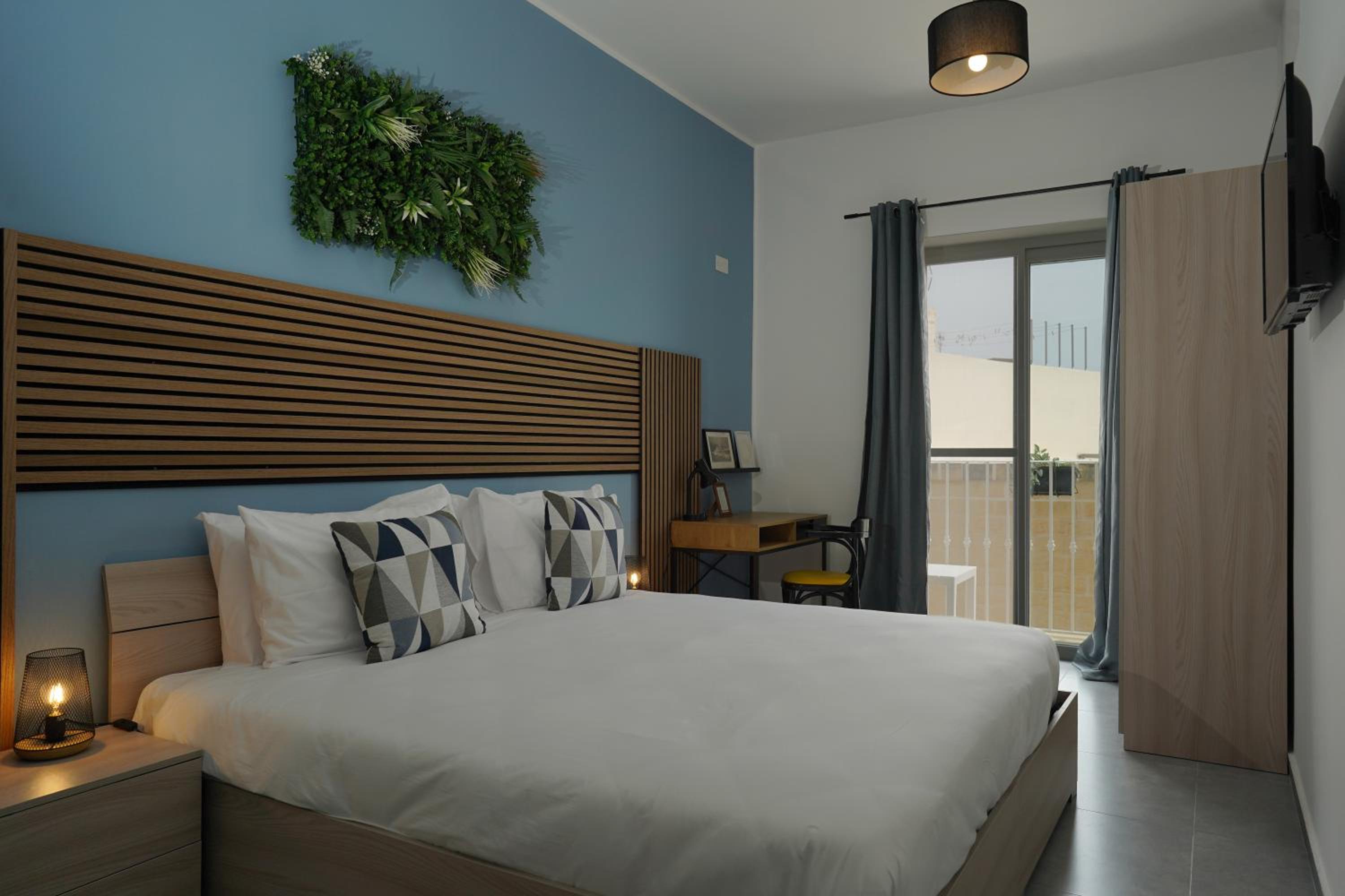 Double Room with Balcony photo 1