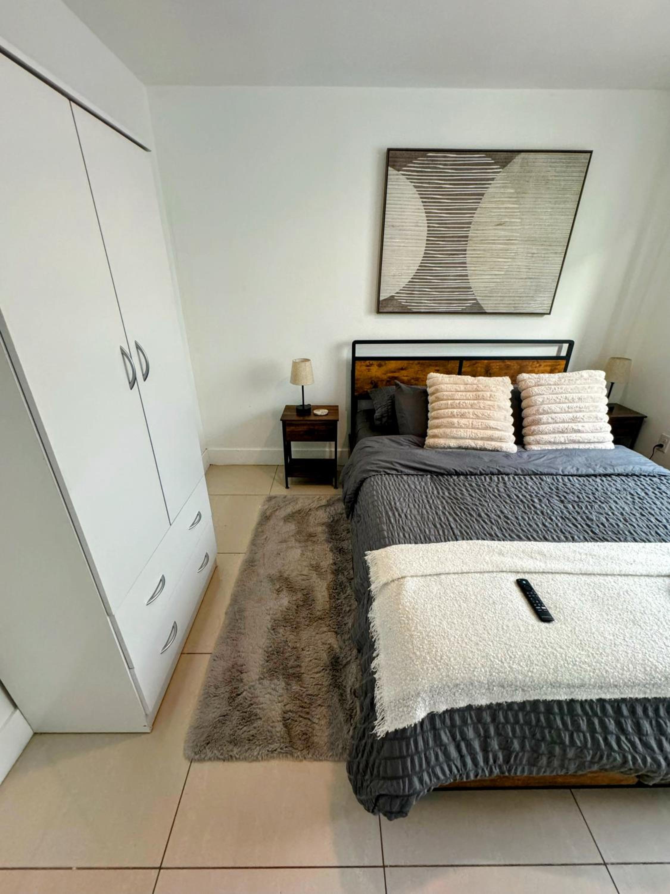 Single Room photo 2