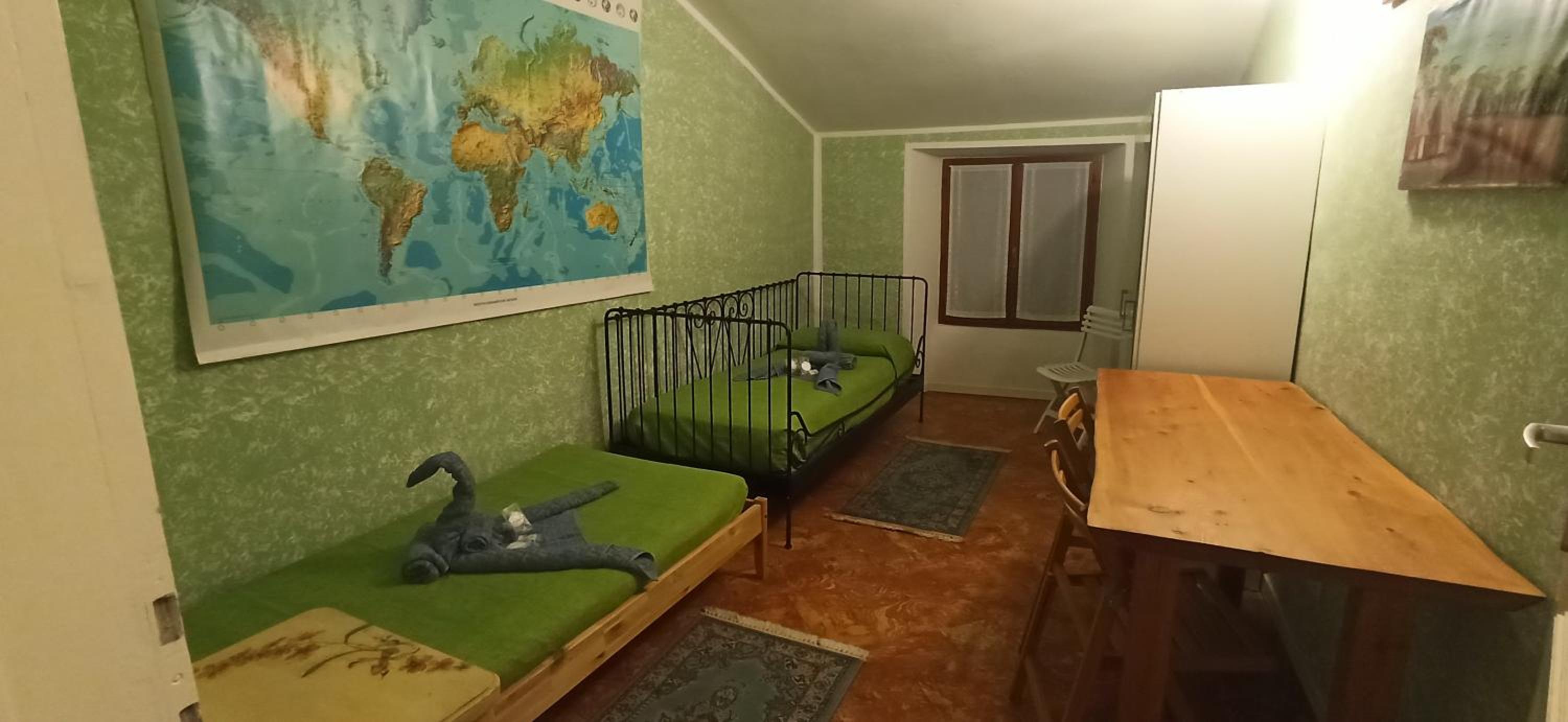 Twin Room With Shared Bathroom photo 1