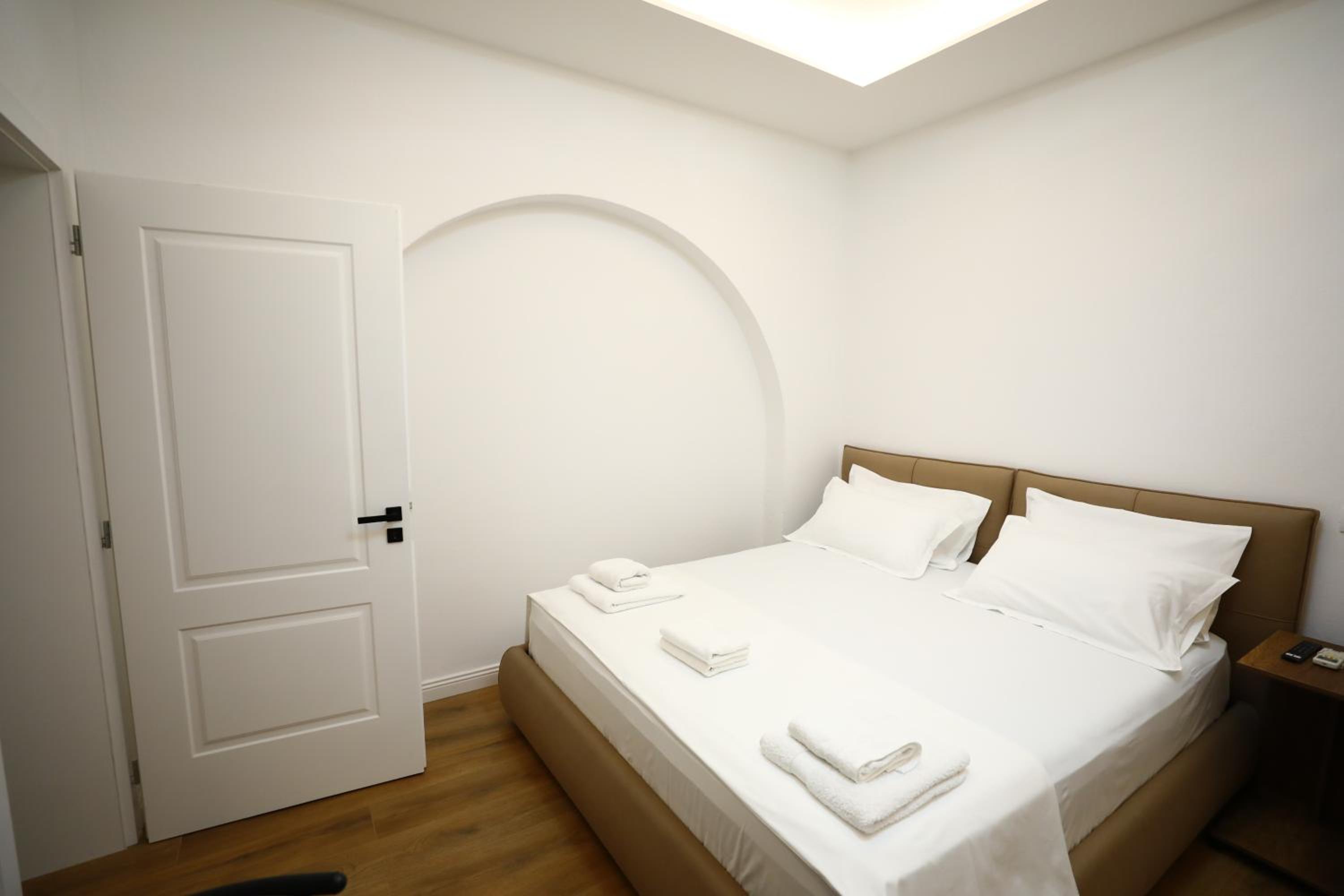 Three-Bedroom Apartment photo 1