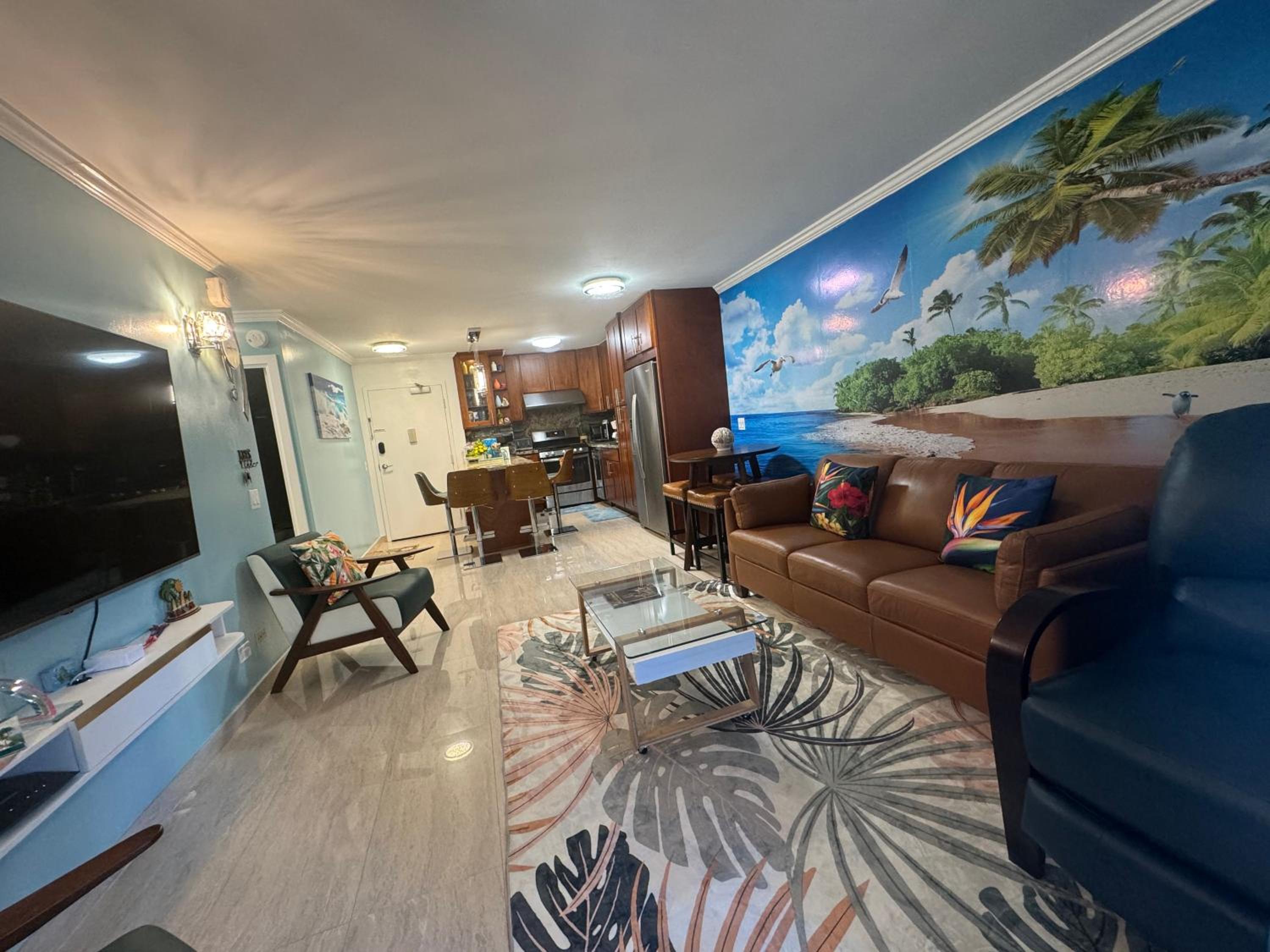 Aloha Waikiki Condo 2Beds, 2Baths, Free Parking.: hotel room photo