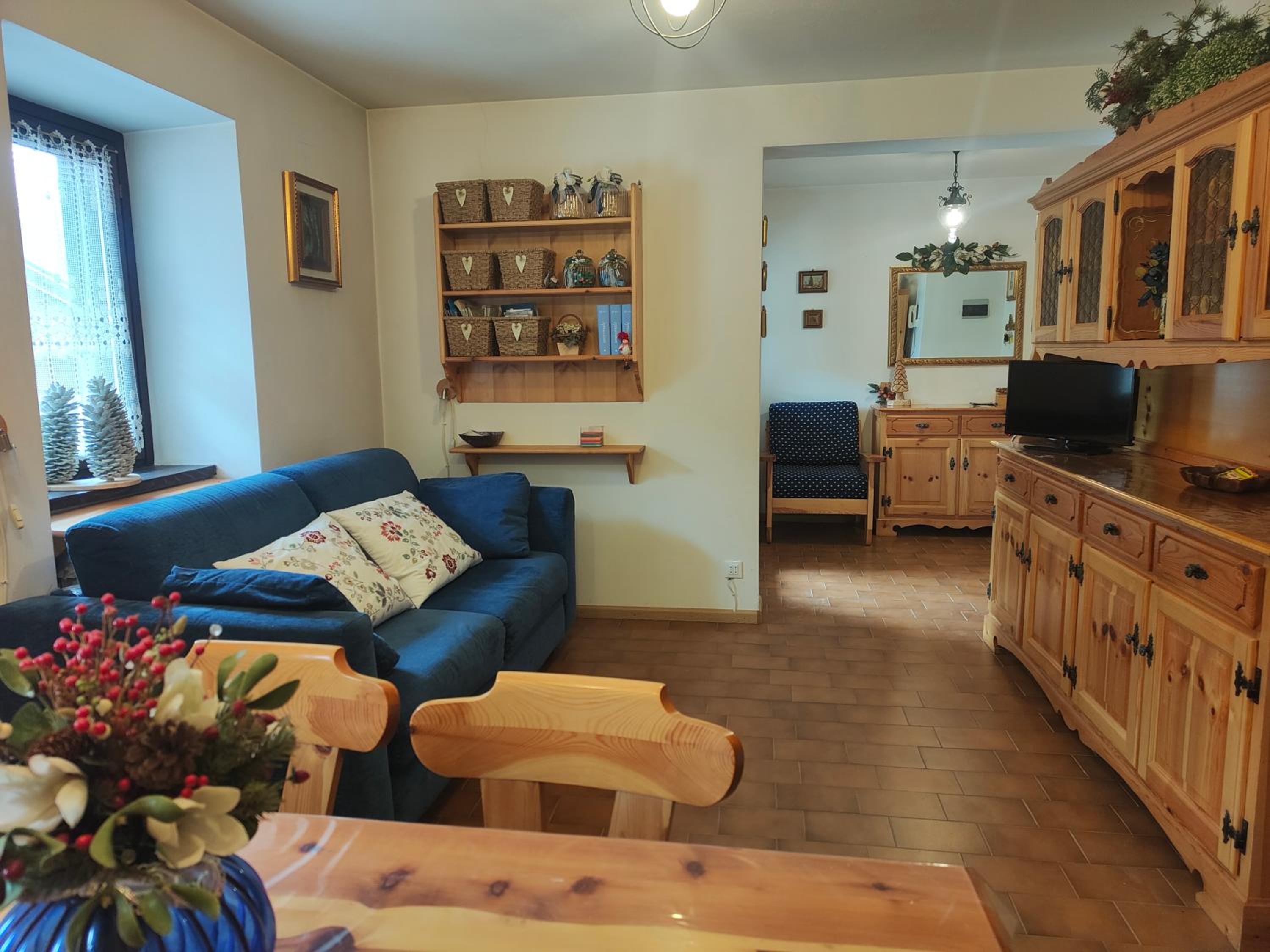 Two-Bedroom Apartment with Mountain View photo 1