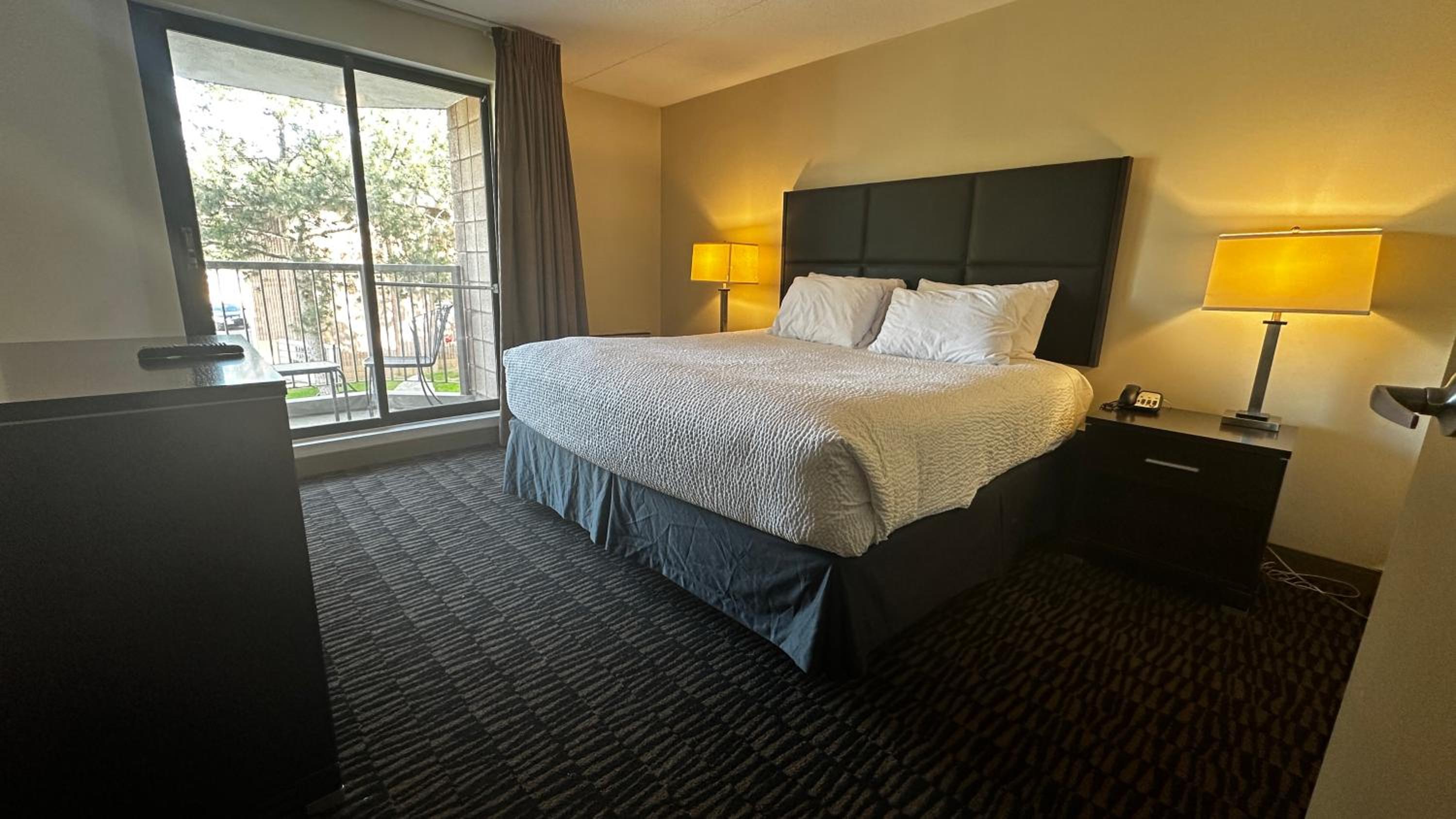 King Suite with Hot Tub