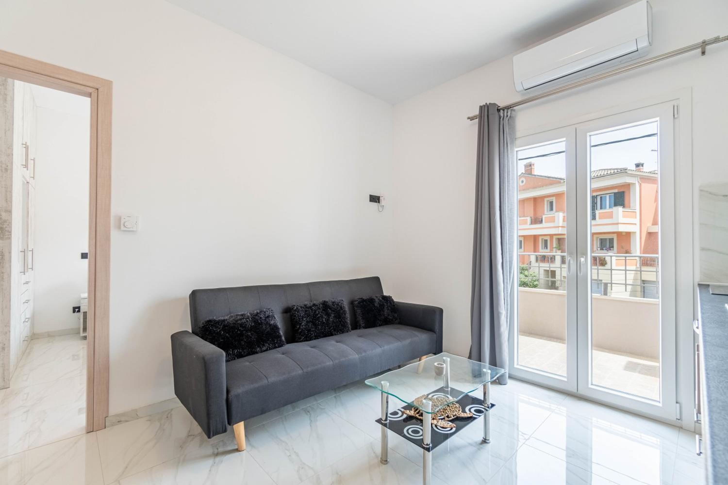 Superior One-Bedroom Apartment with Balcony photo 1