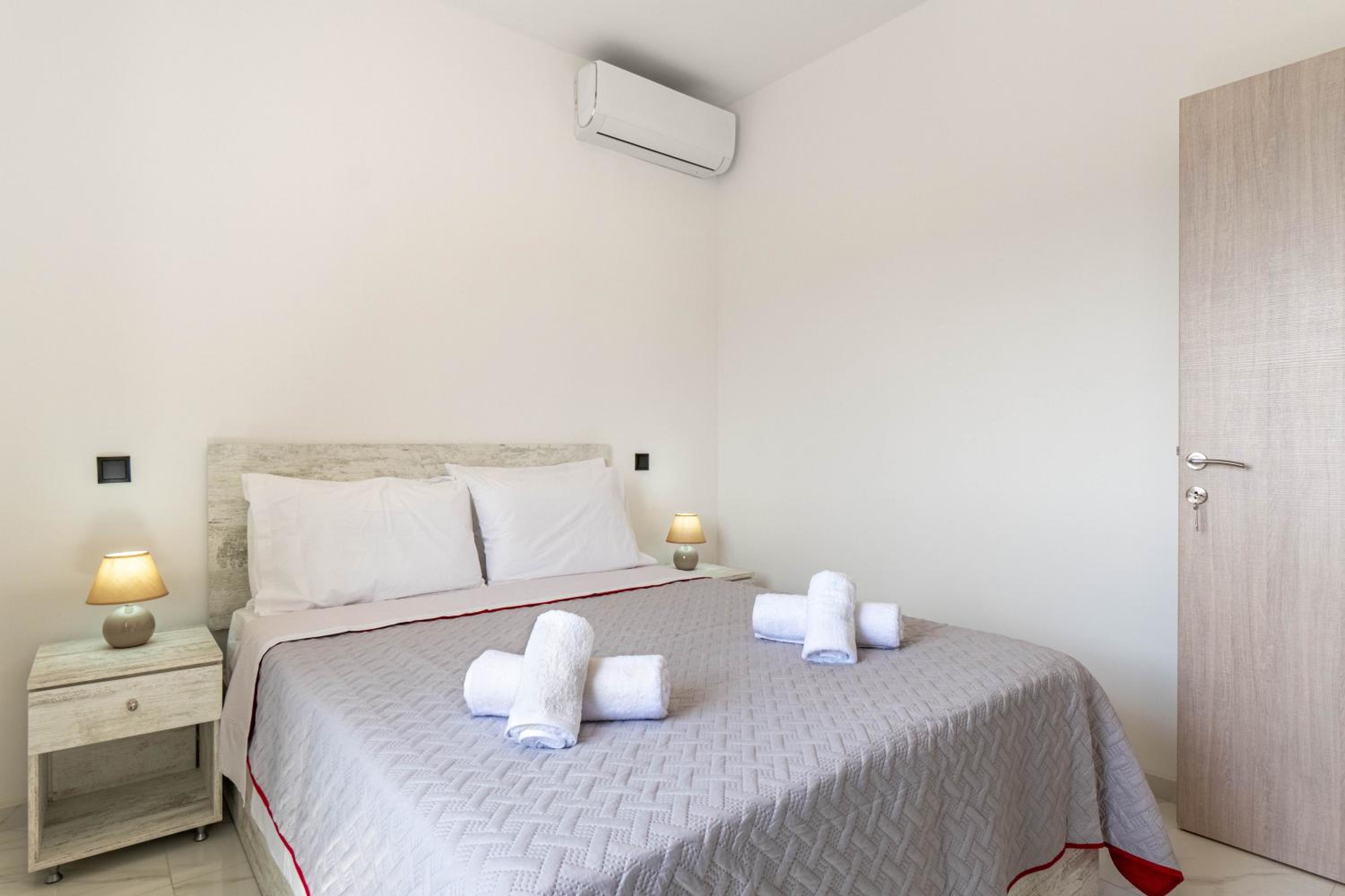 Superior Apartment with City View photo 3