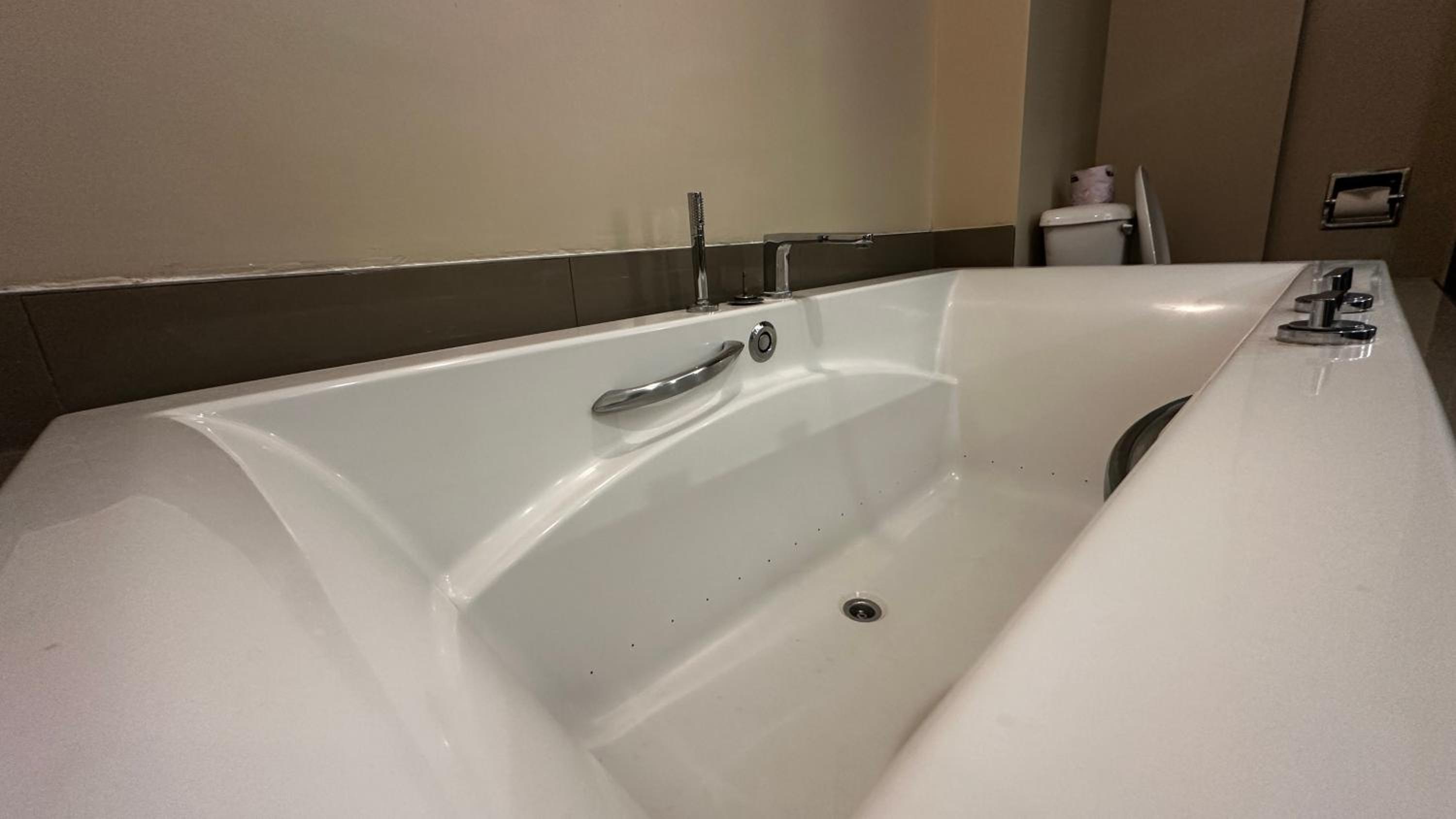 King Suite with Hot Tub